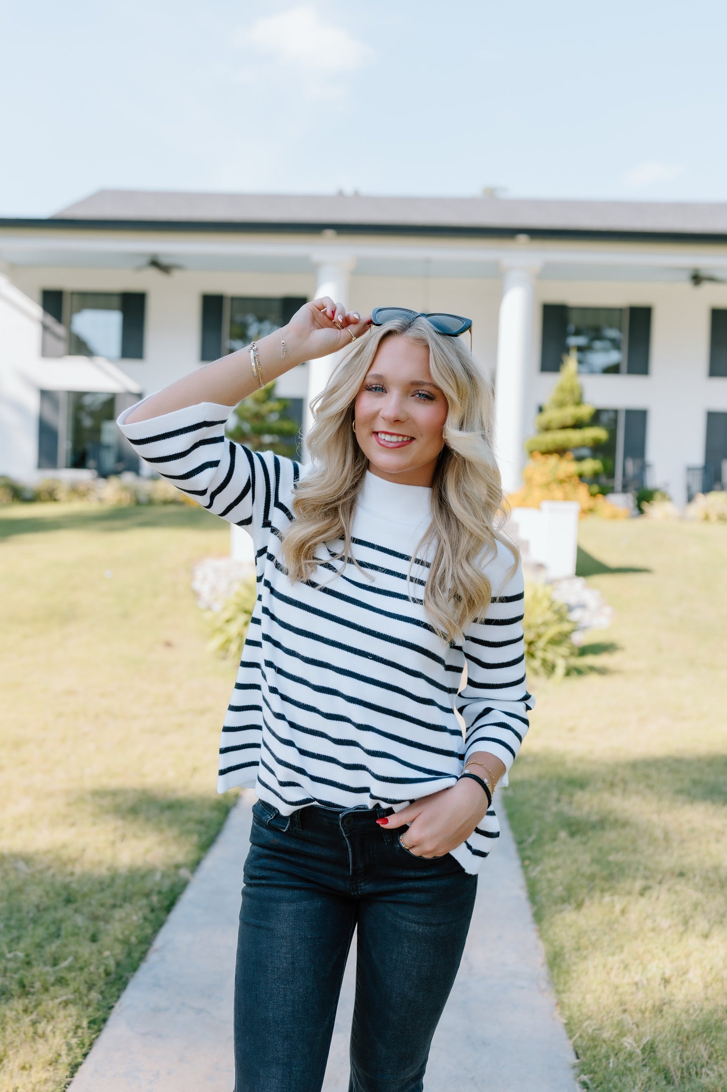 BEST TIME STRIPE SWEATER