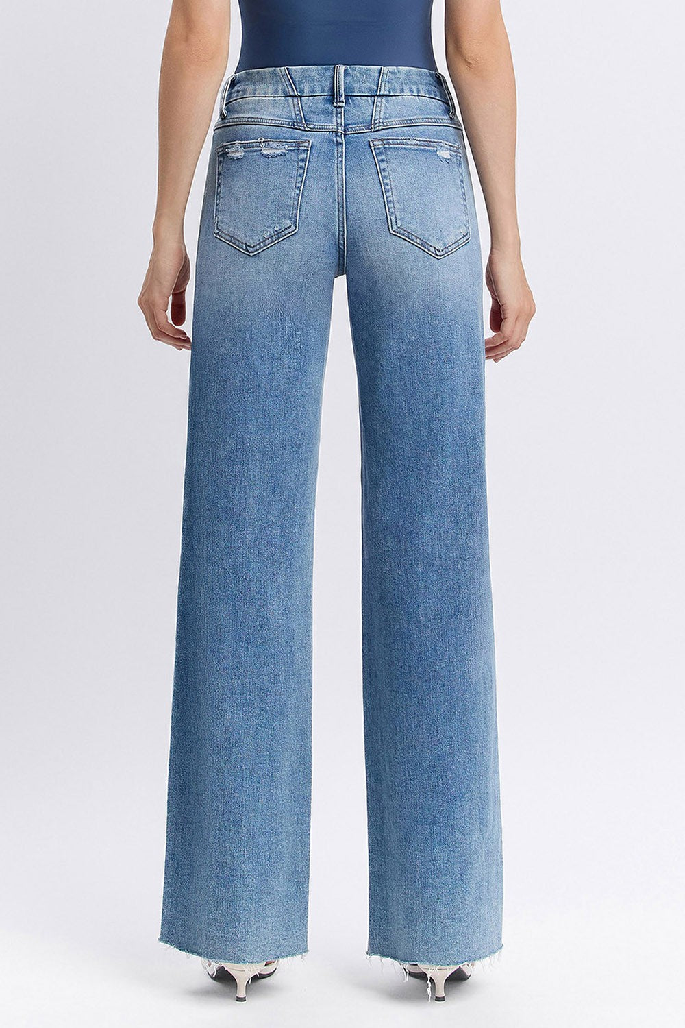 MID RISE CLEAN CUT WIDE LEG JEANS