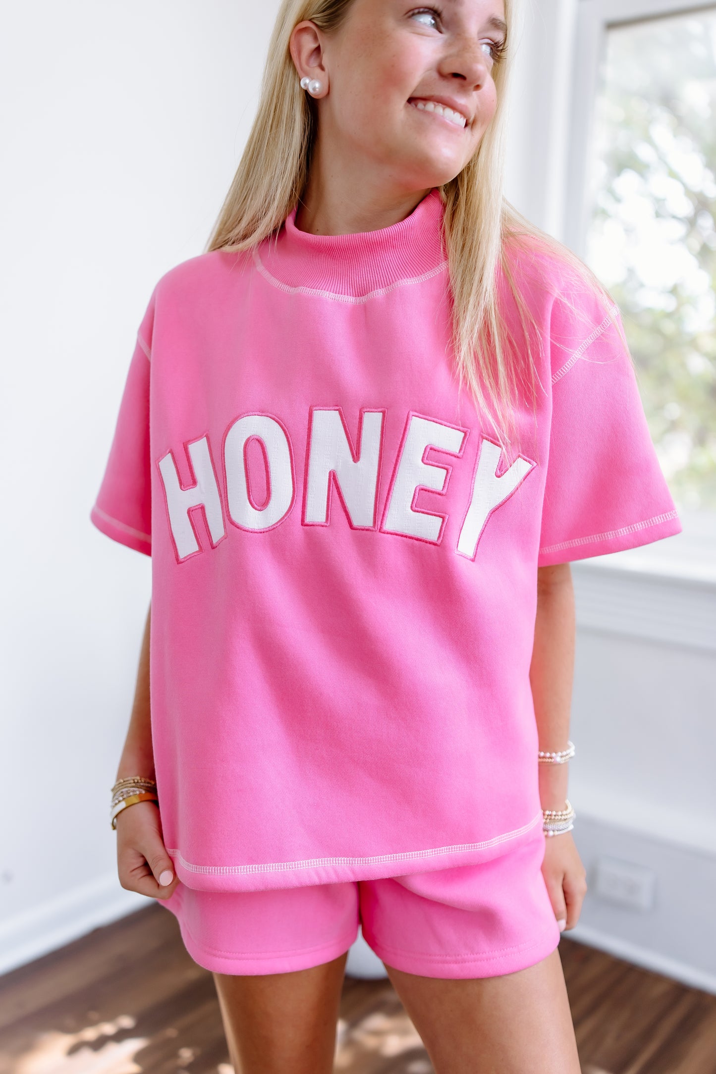 HONEY PINK STITCH SHORT SLEEVE MOCKNECK