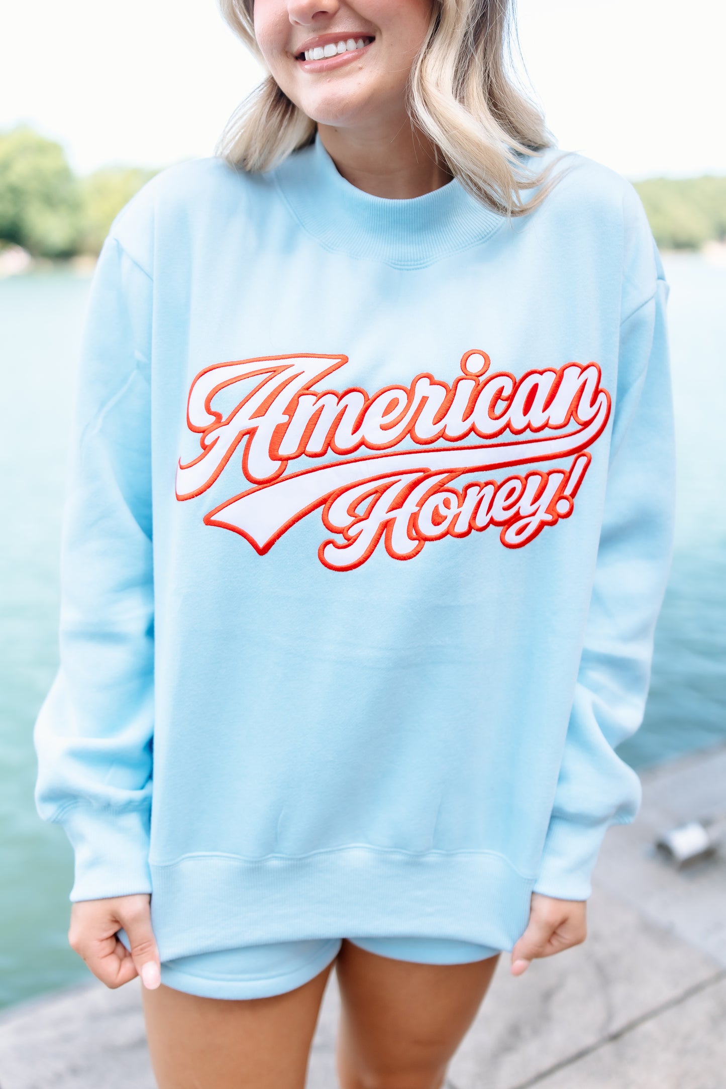 AMERICAN HONEY MOCKNECK