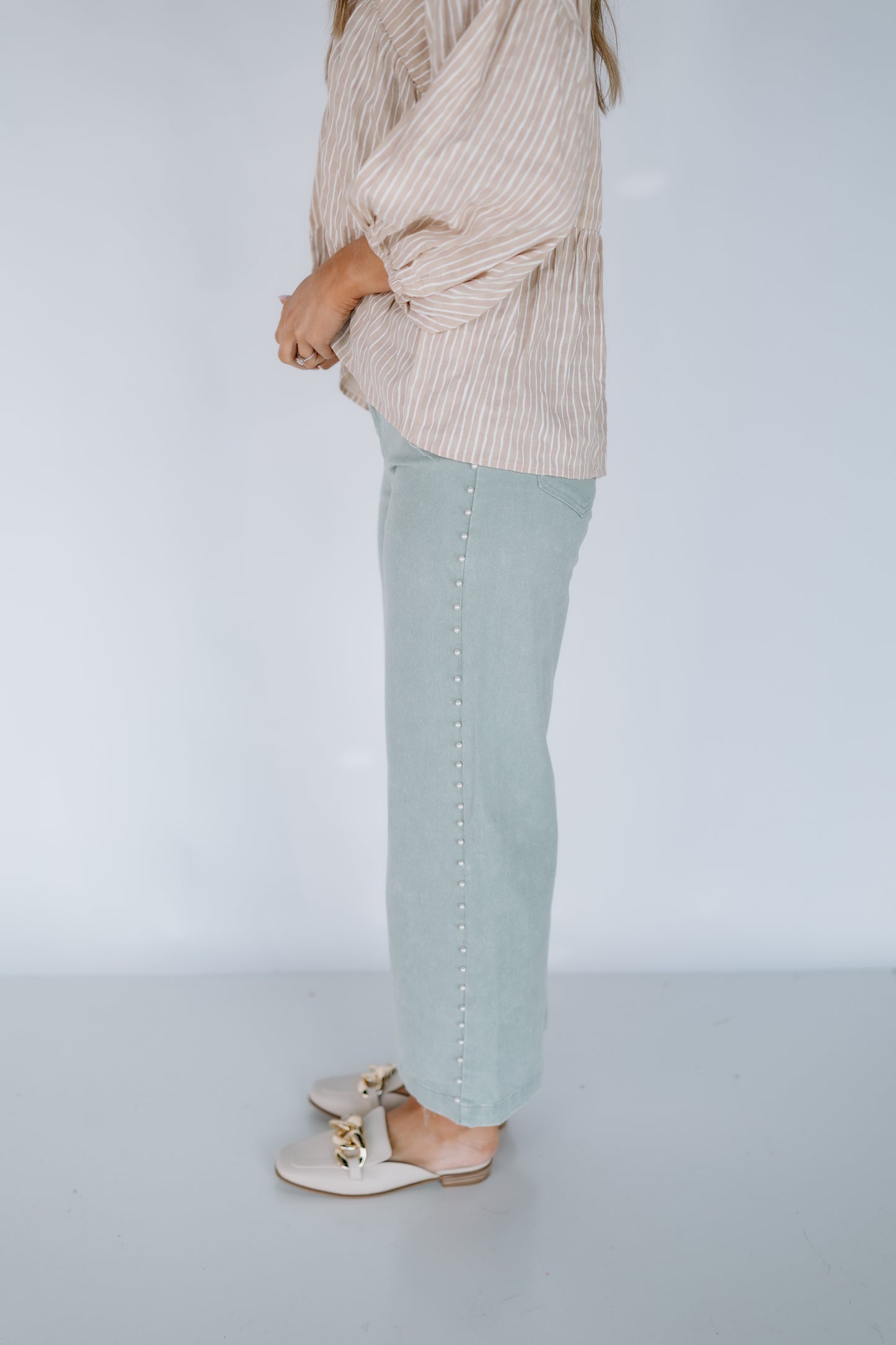 HIGH WAISTED PEARL JEANS