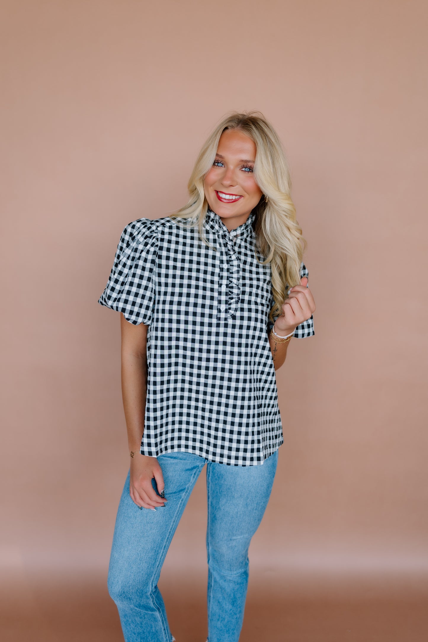 RUFFLE COLLAR PUFF SLEEVE TOP