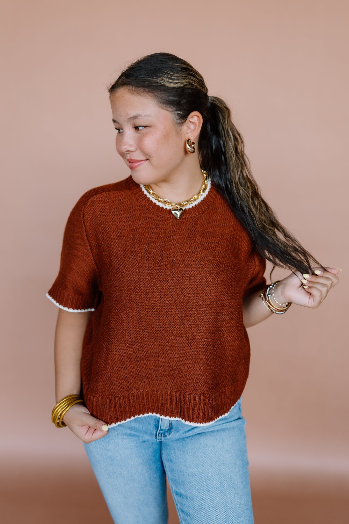 CONTRAST ACCENT EDGE PULLOVER SWEATER