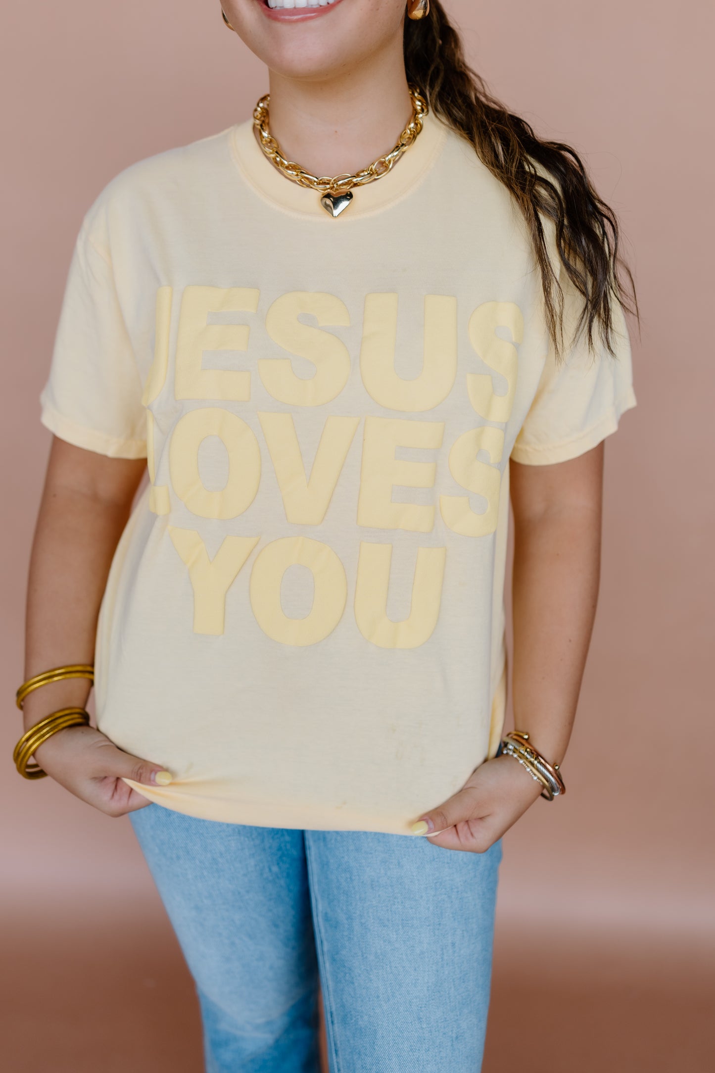 JESUS LOVES ME GRAPHIC PUFF TEE