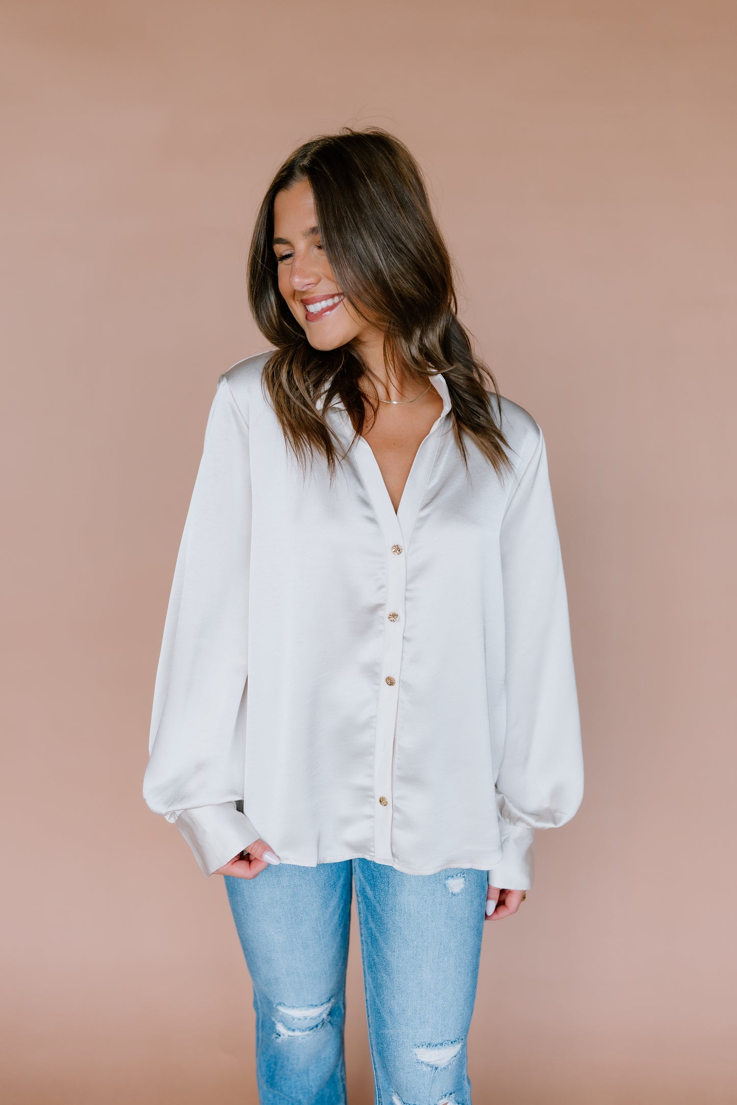 V-NECK COLLAR BUTTON DOWN SHIRT