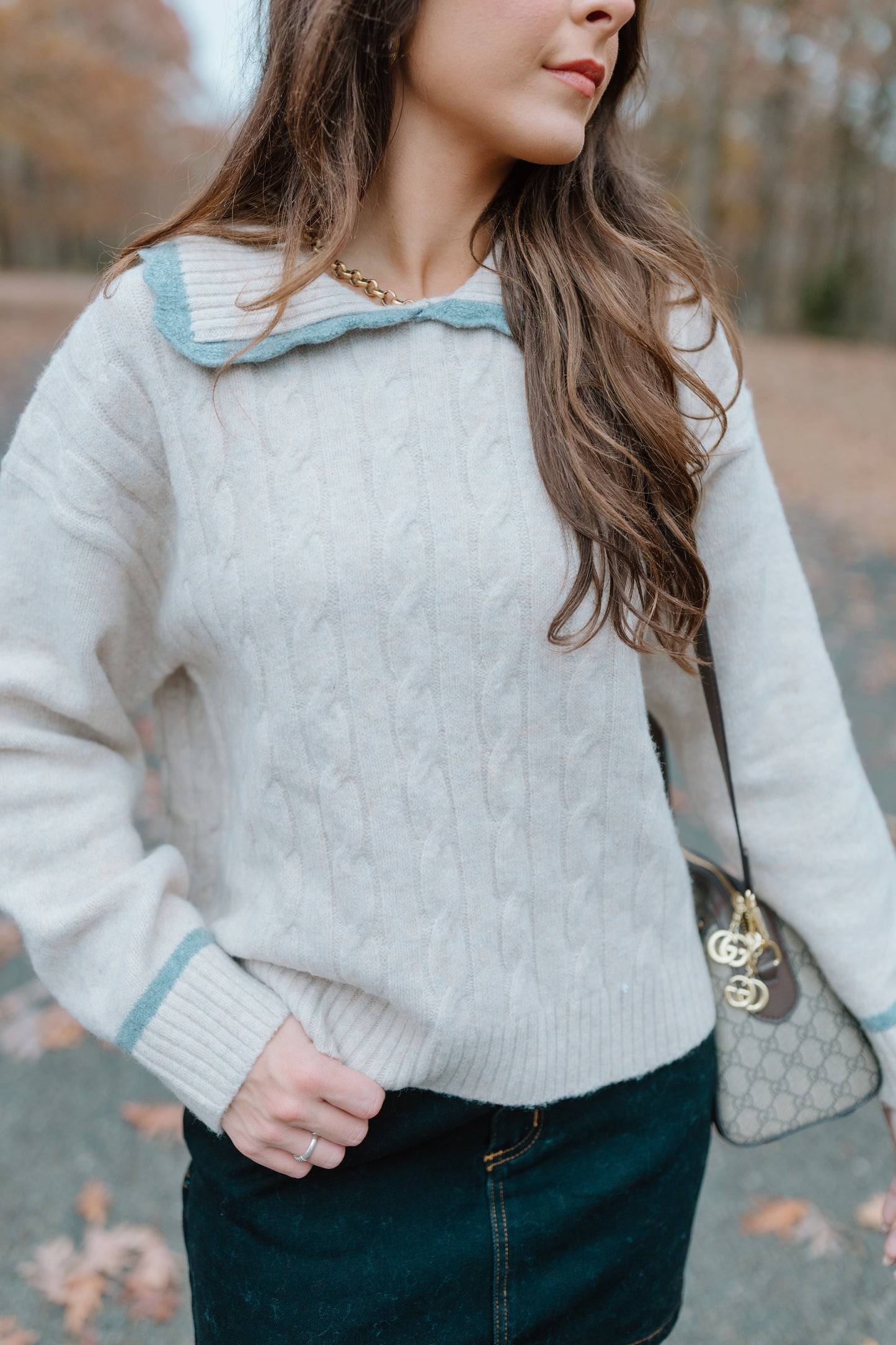ELEGANT COLLARED SWEATER