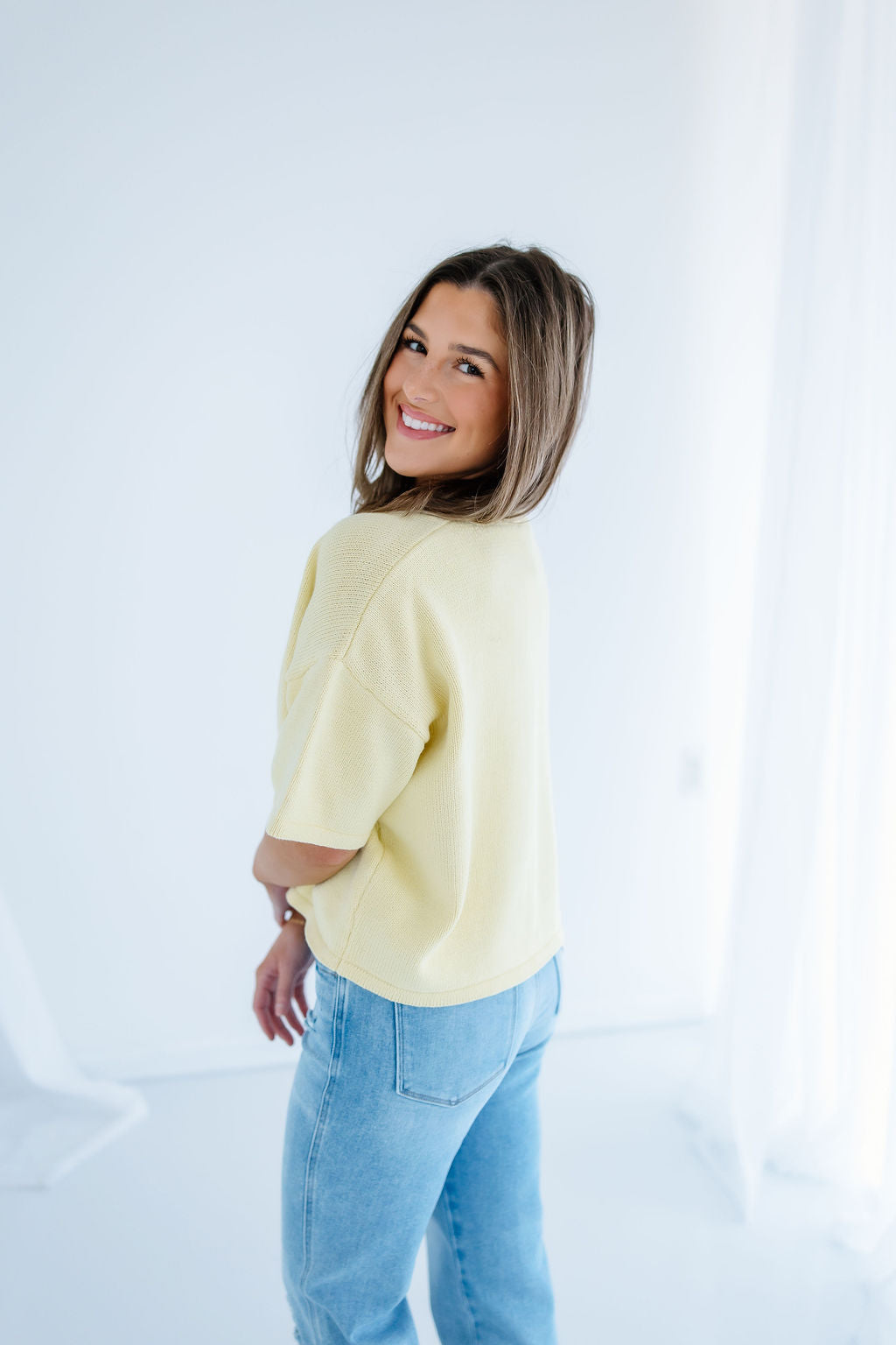 CASUAL NOW BUTTON KNIT TOP