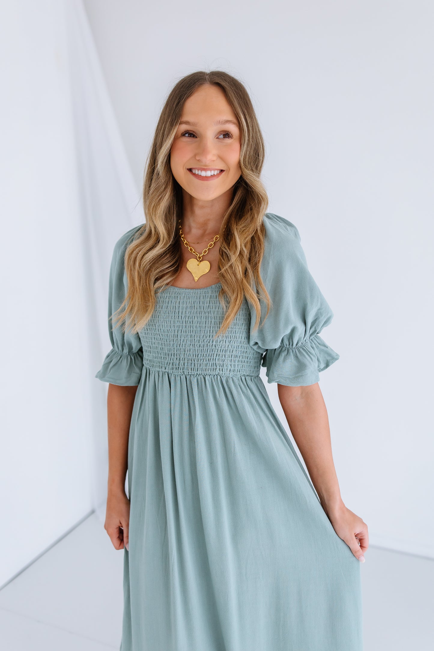 STAPLE PUFF SLEEVE MAXI DRESS