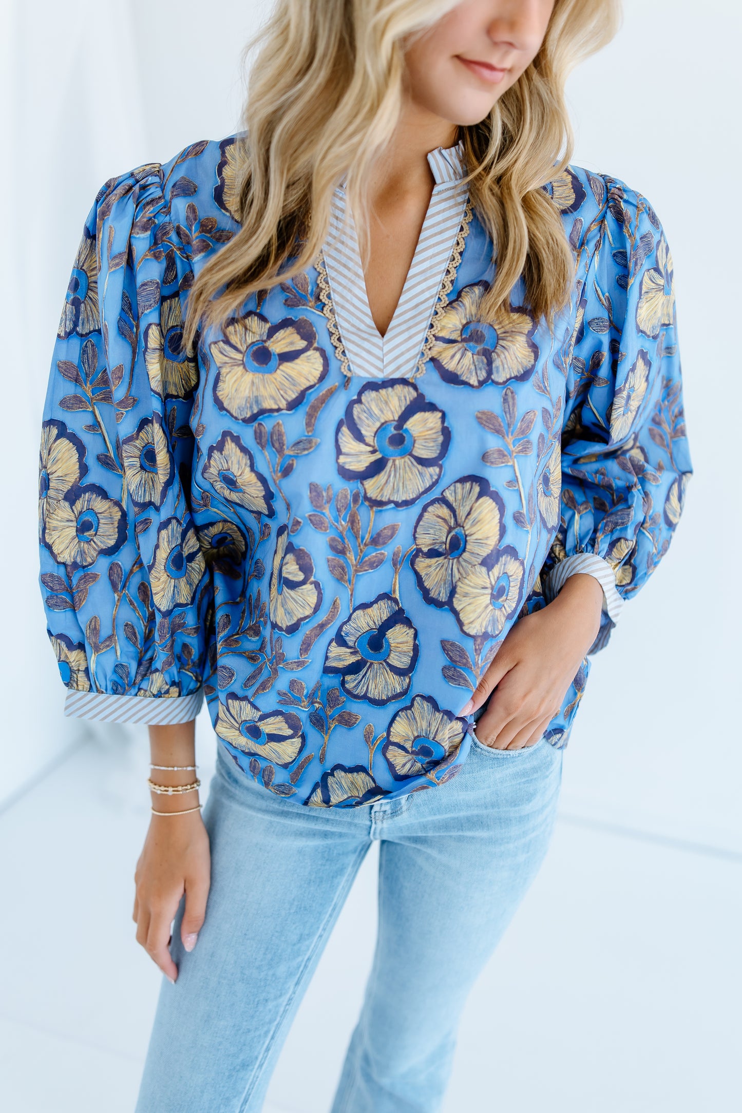 ALWAYS A HIT FLORAL STRIPE TOP