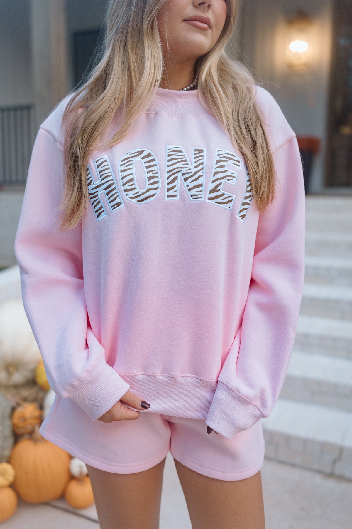 HONEY ZEBRA AND PINK MOCKNECK