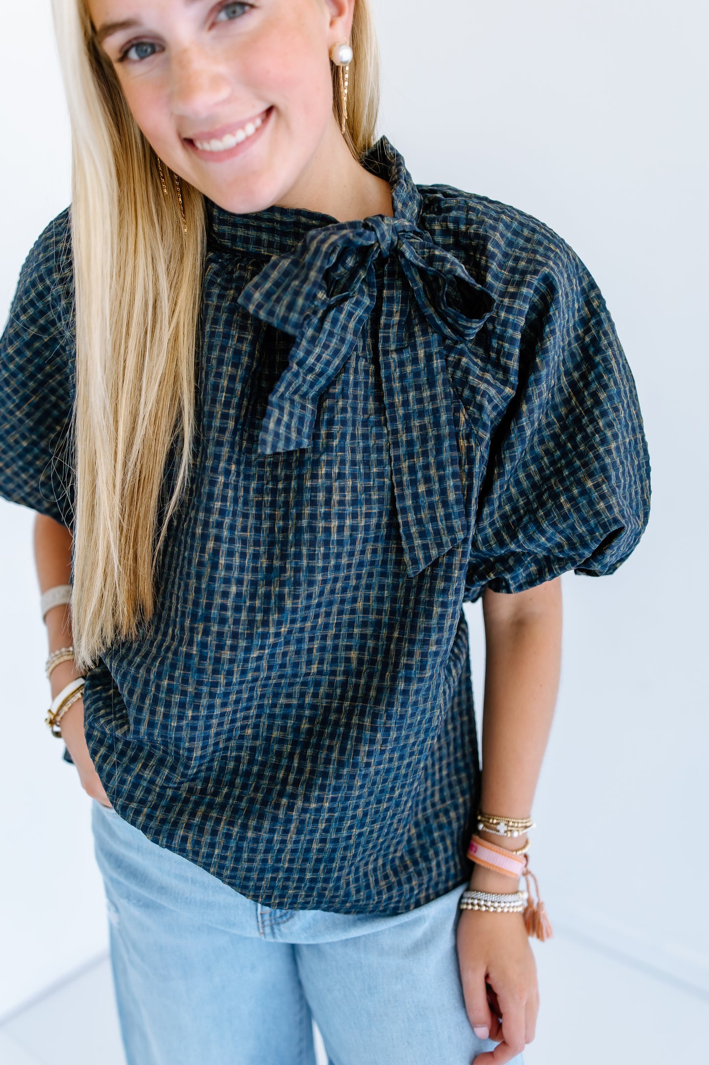 PLAID NECK TIE TOP