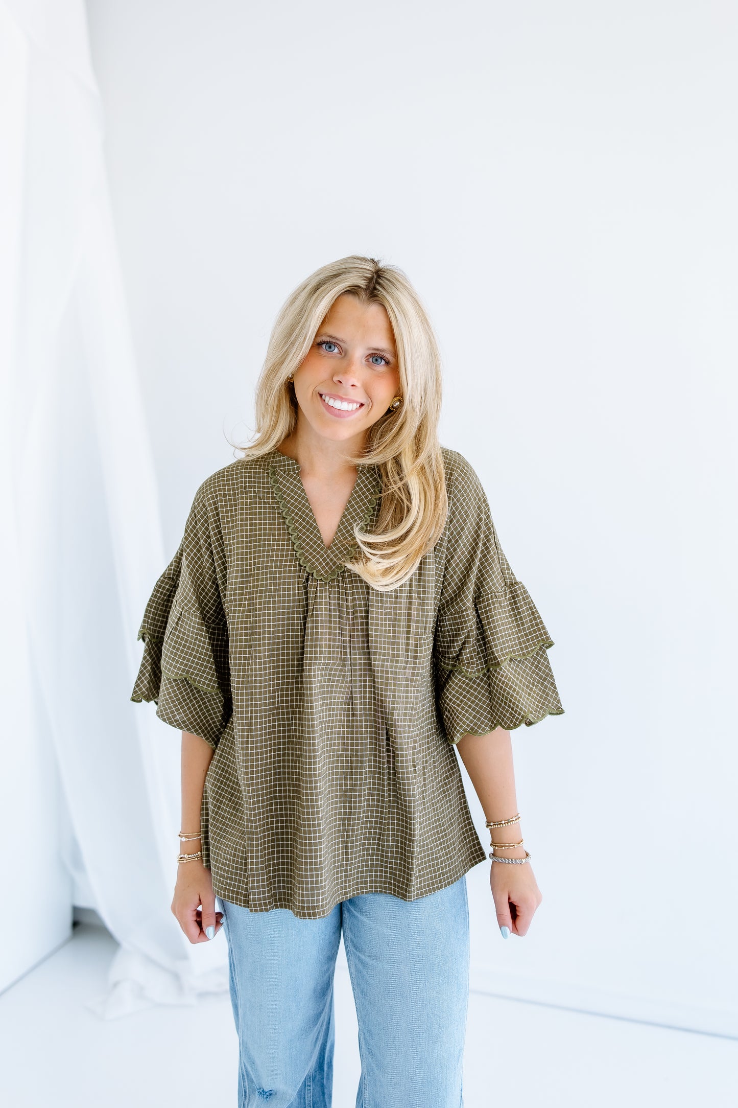 CHERISHING FALL SCALLOP TOP