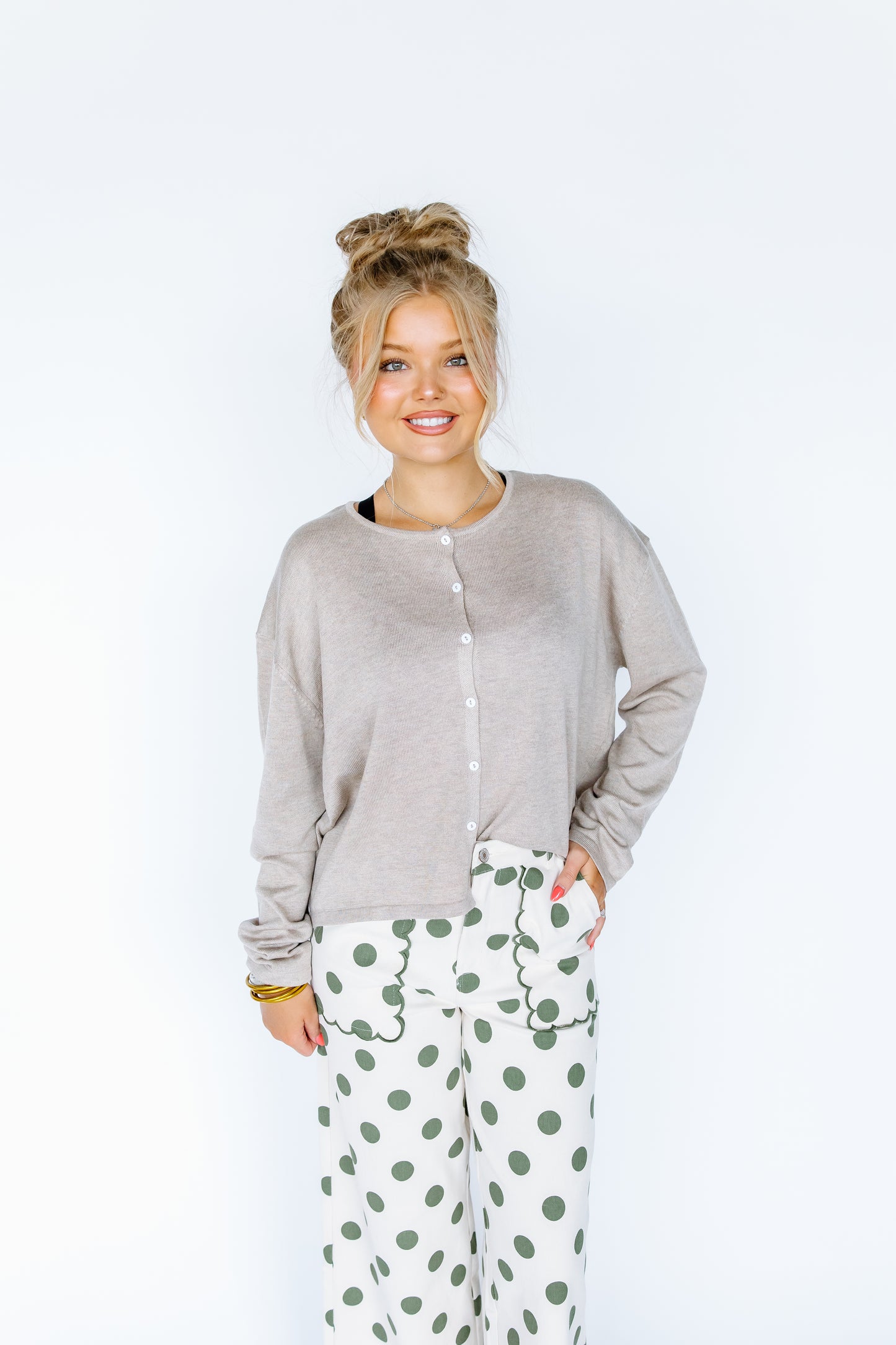 LIGHTWEIGHT BUTTON UP CARDIGAN
