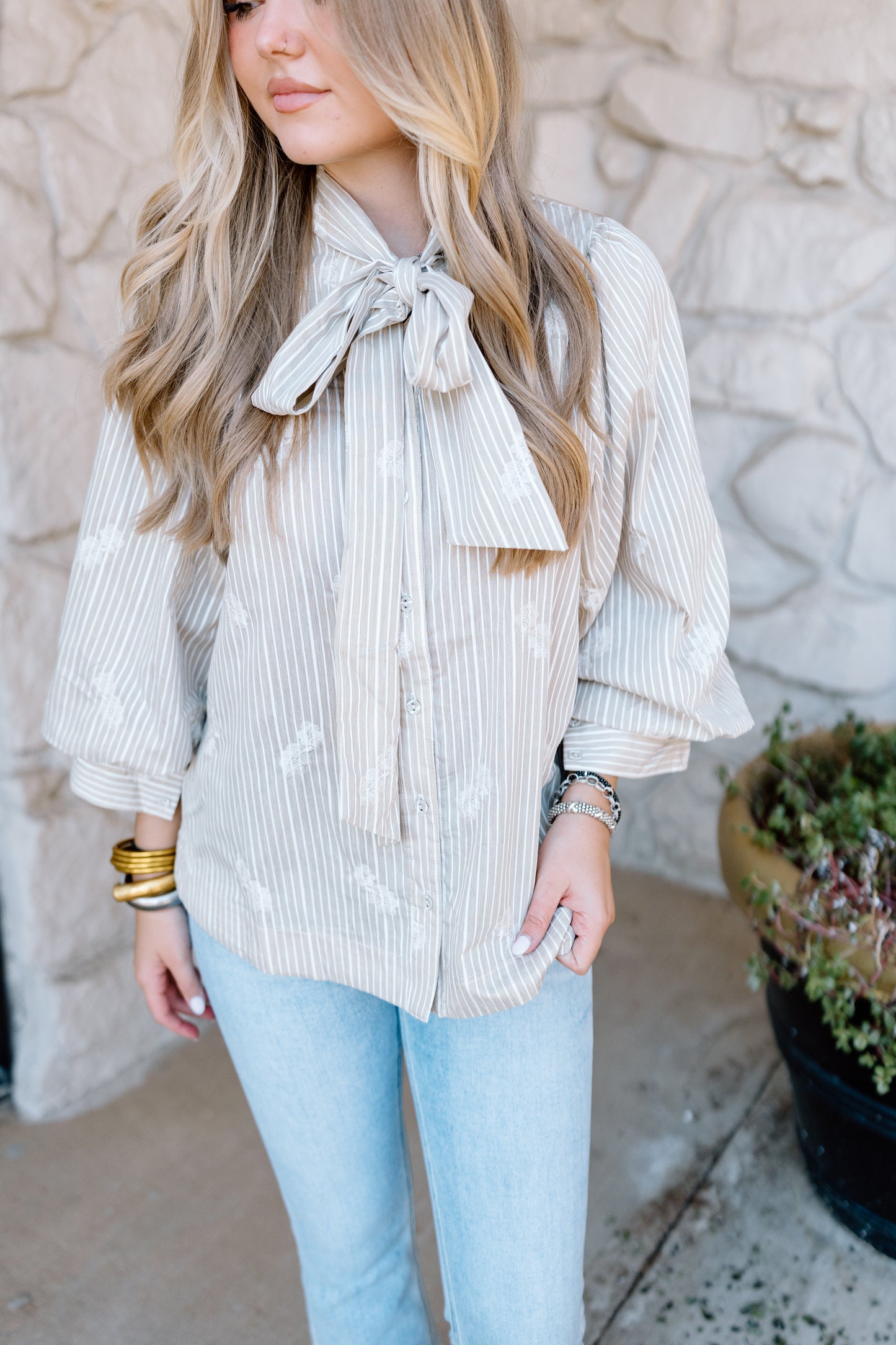 LOVE NOTE EMBROIDERED TOP