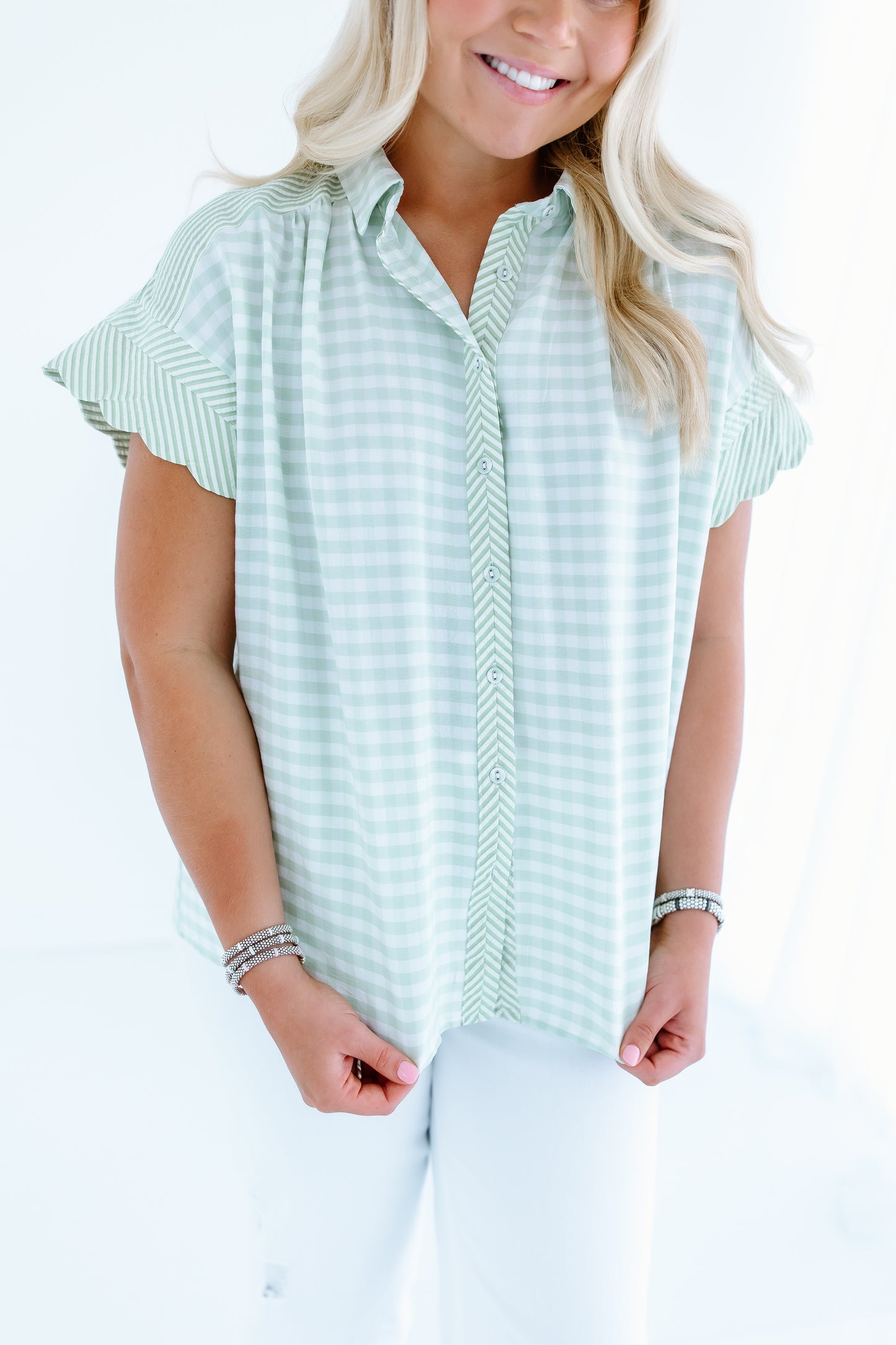 MIX MEDIA BUTTON DOWN TOP