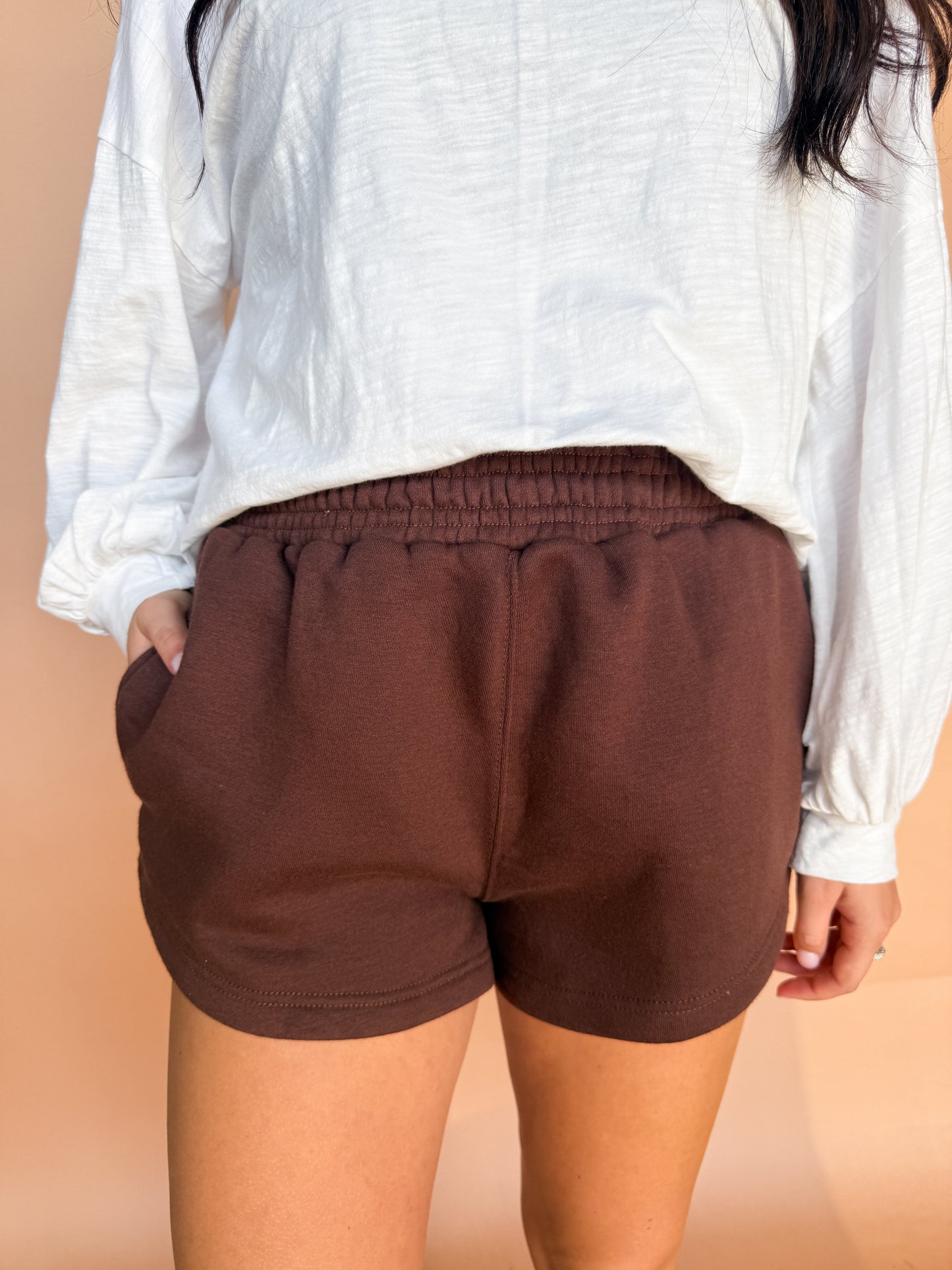 BROWN HONEY SWEAT SHORTS