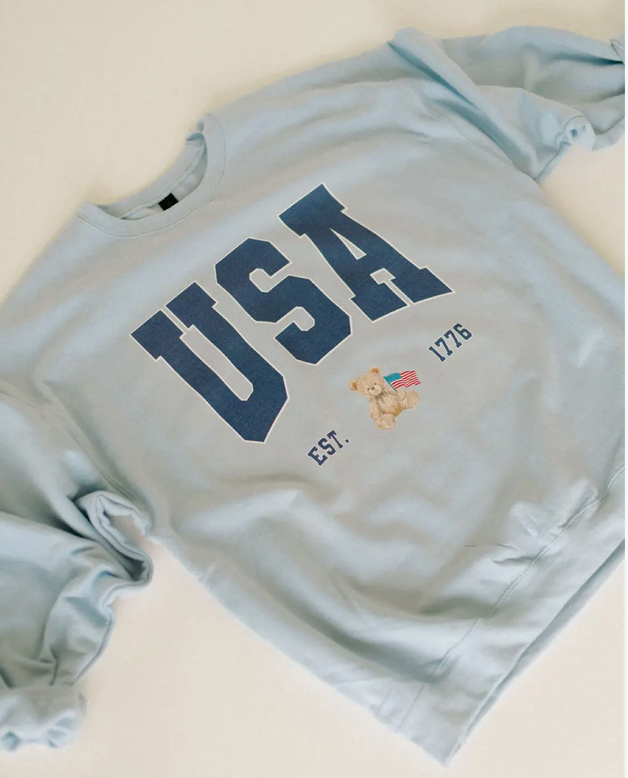 USA TEDDY BEAR GRAPHIC SWEATSHIRT
