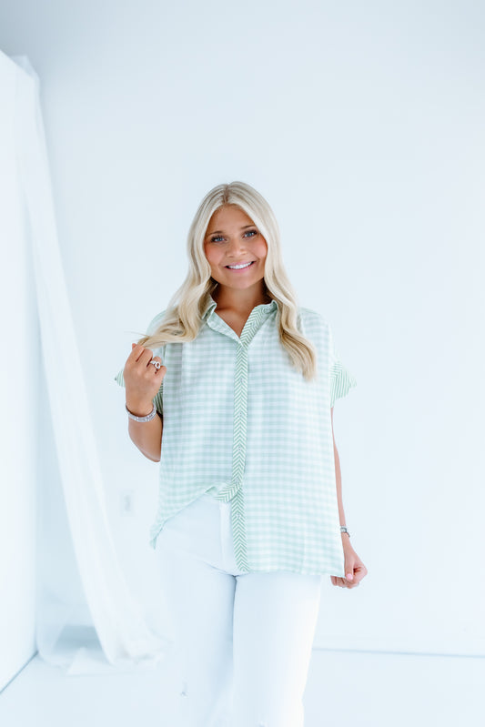 MIX MEDIA BUTTON DOWN TOP