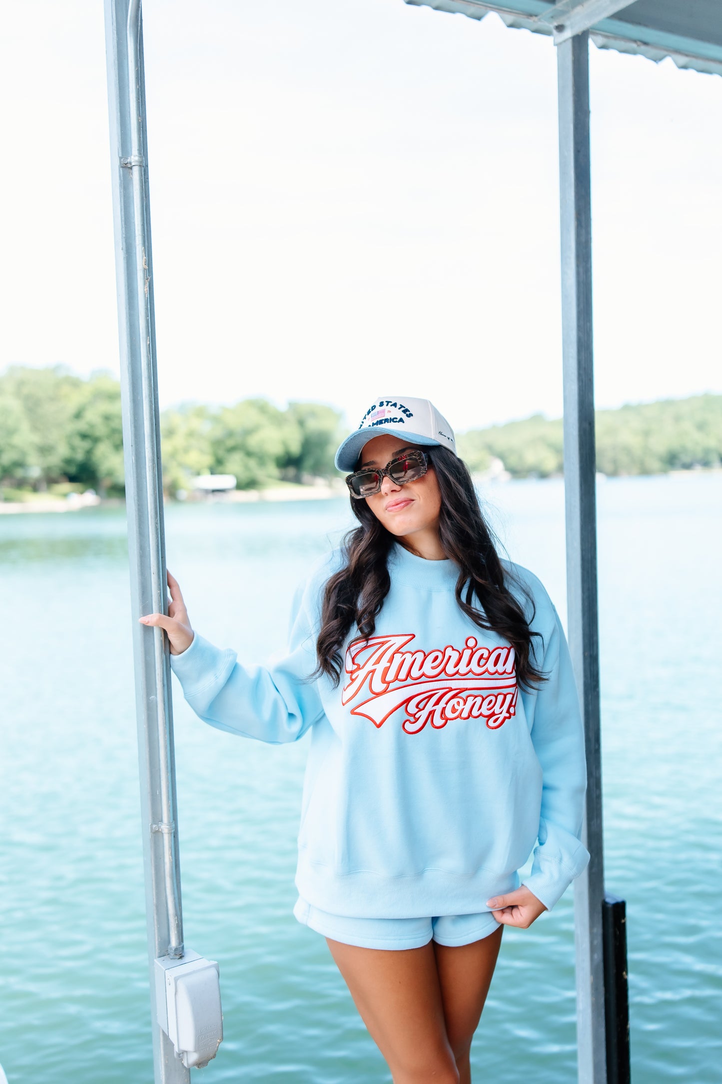 AMERICAN HONEY MOCKNECK