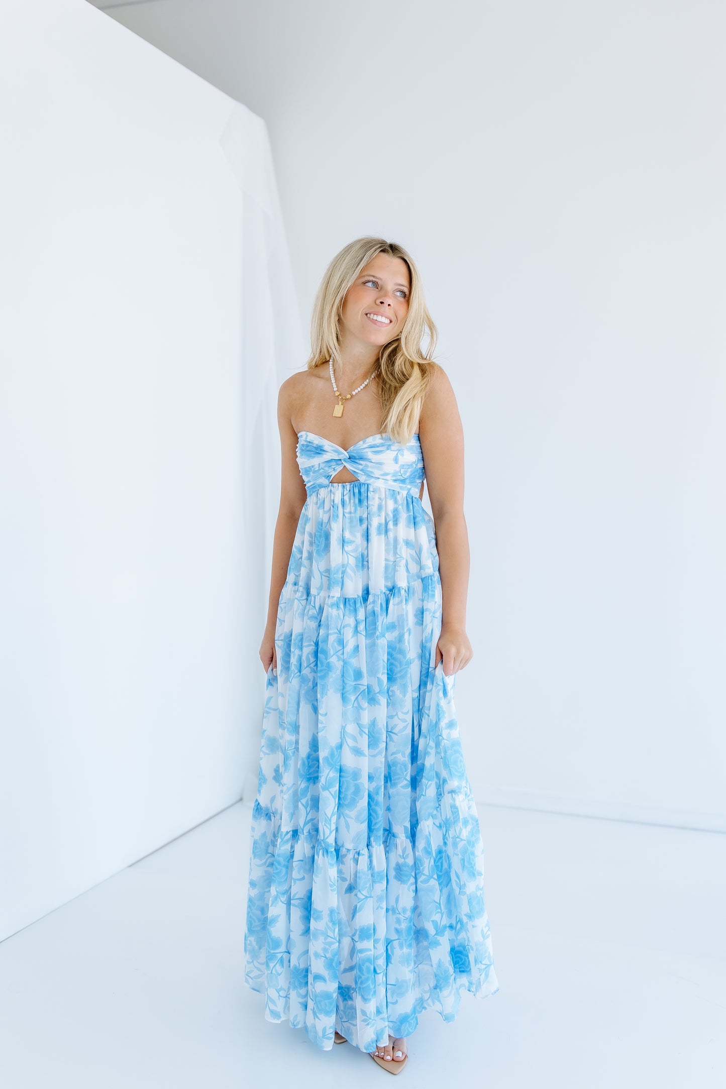 FLOWY AND FUN VACAY MAXI DRESS