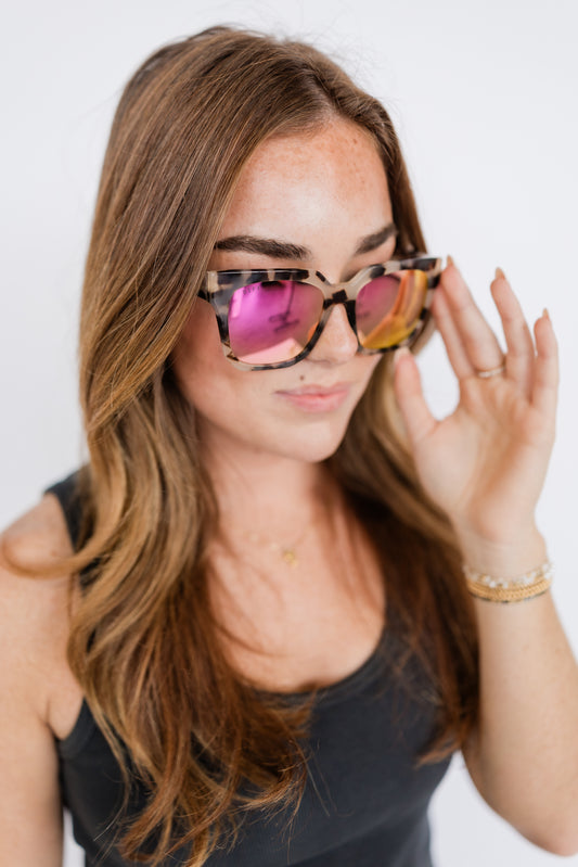 ARIANA CREAM TORTOISE + PINK MIRROR SUNGLASSES
