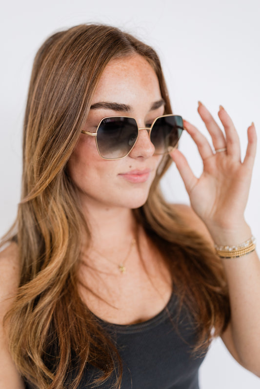 HARLOWE MATTE GOLD + G15 GRADIENT SUNGLASSES