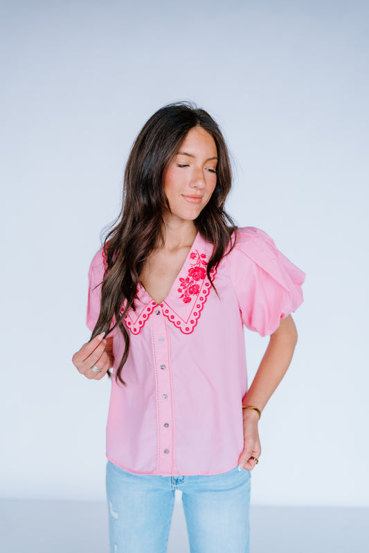 EMBROIDERED COLLAR POPLIN TOP