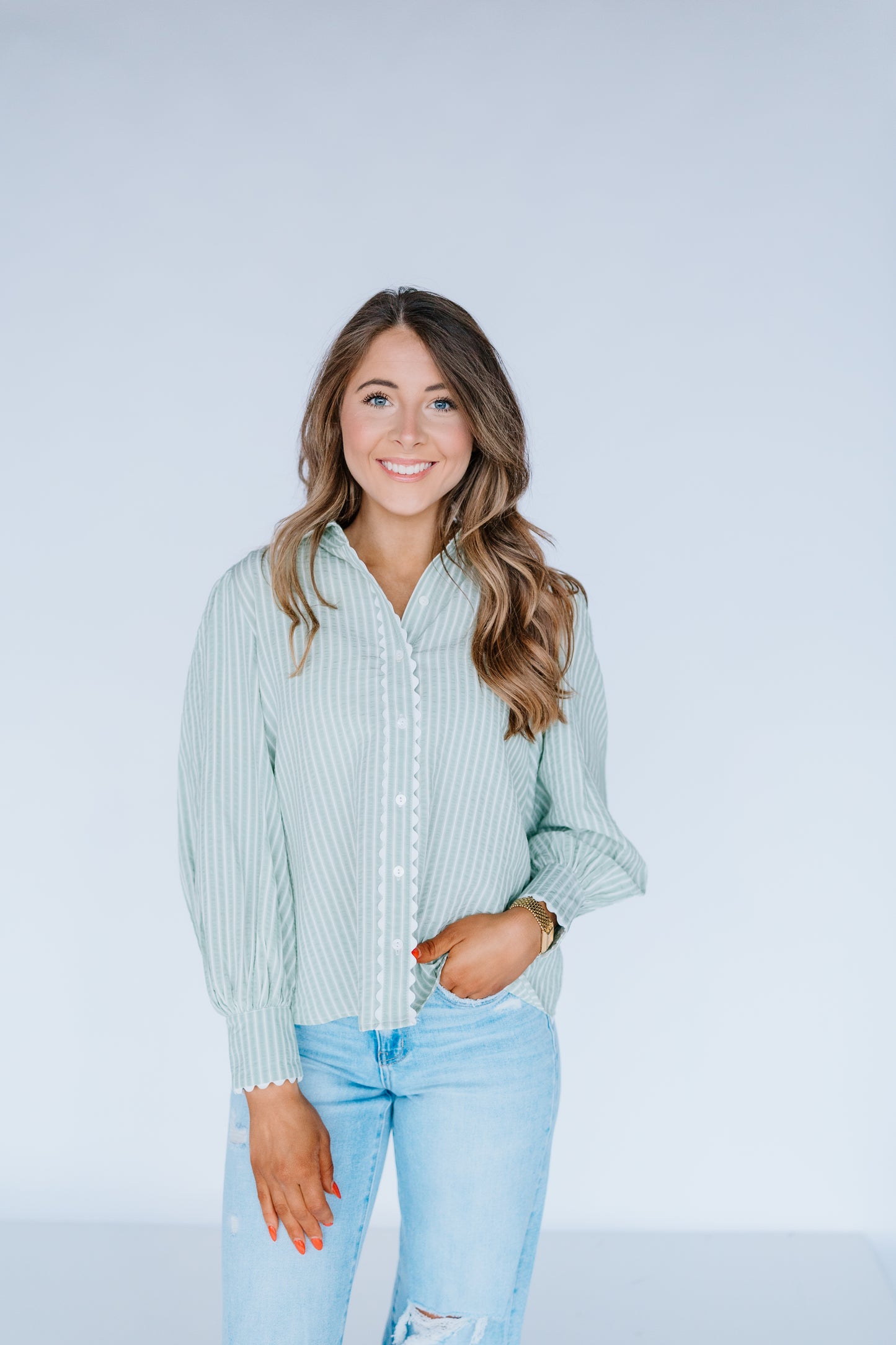 SCALLOP TRIM STRIPE BUTTON DOWN TOP