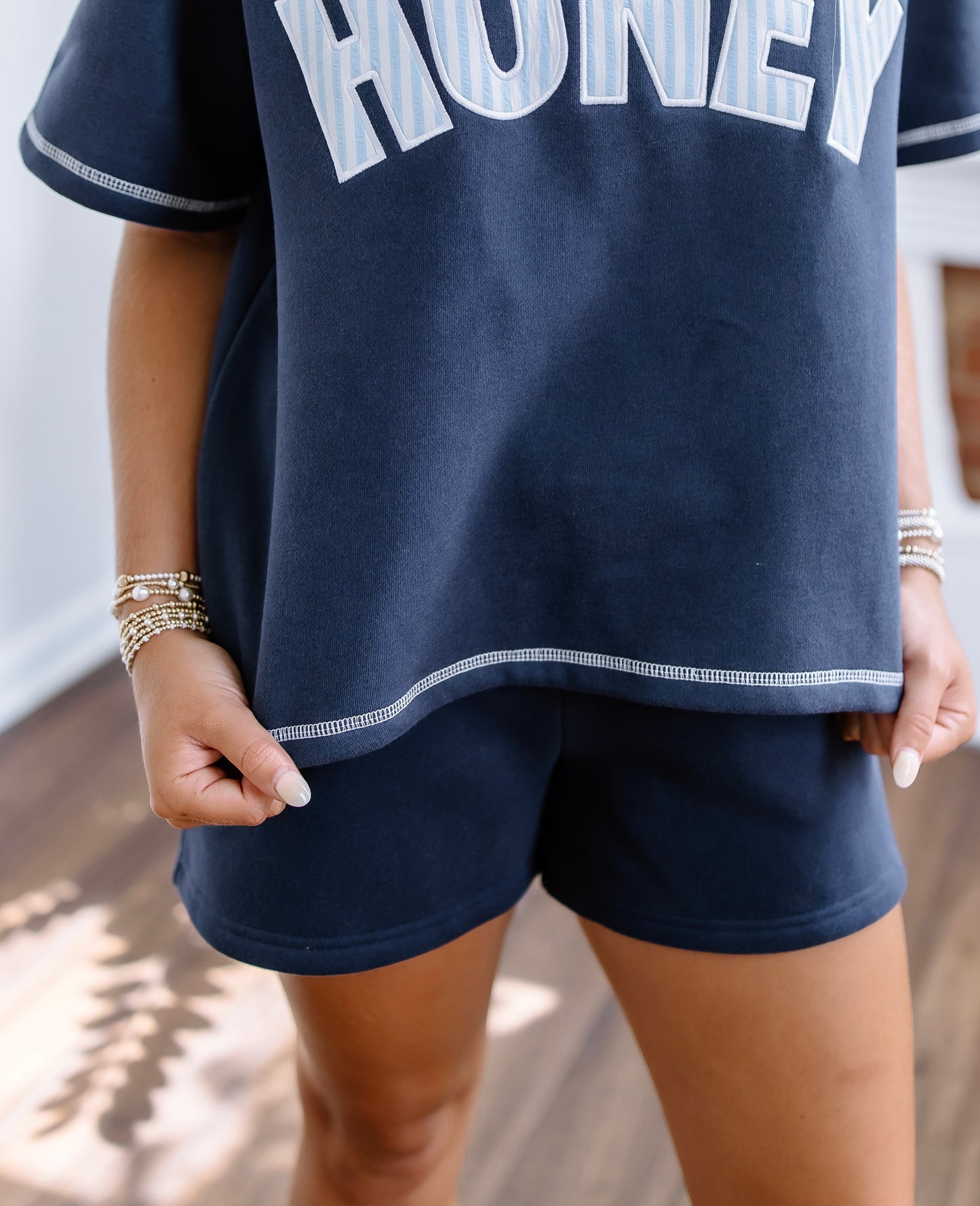 HONEY NAVY SHORTS