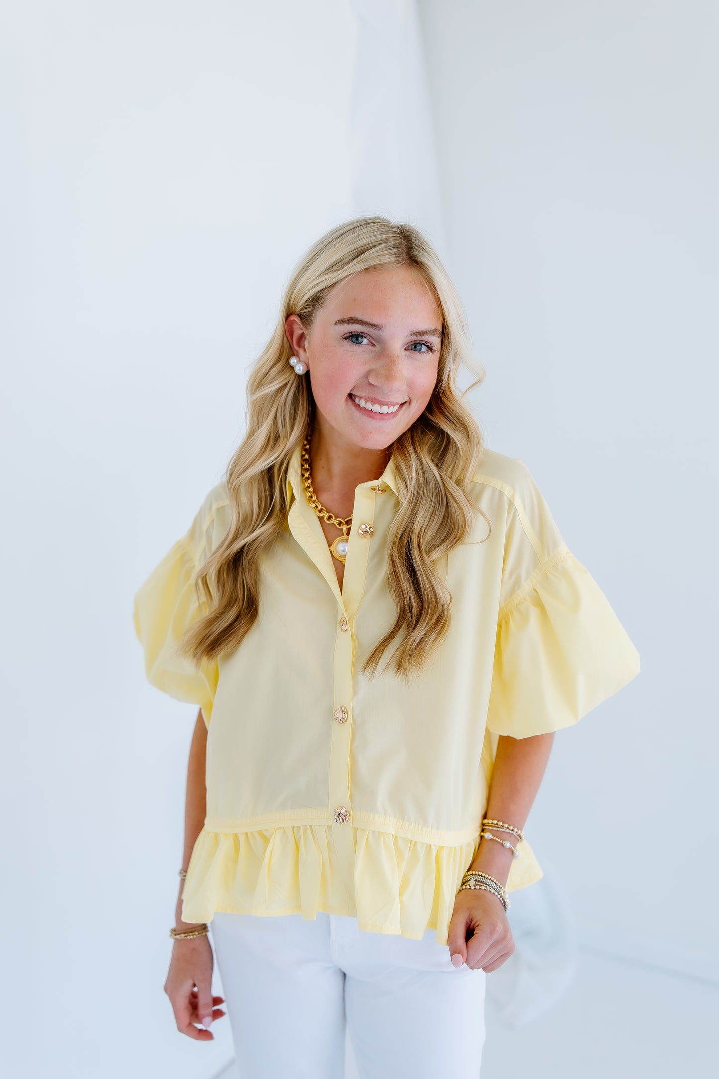 KAILEY'S FAVE BUTTON DOWN TOP