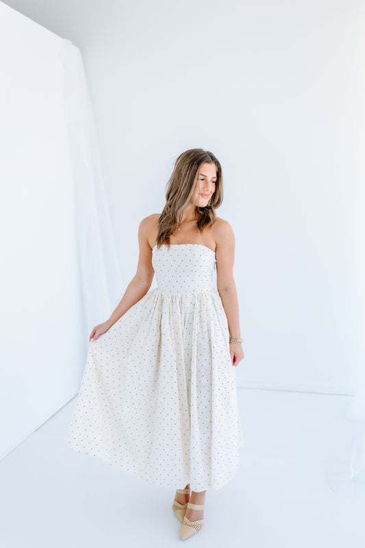 SIMPLE AND SWEE POLKA DOT MIDI DRESS