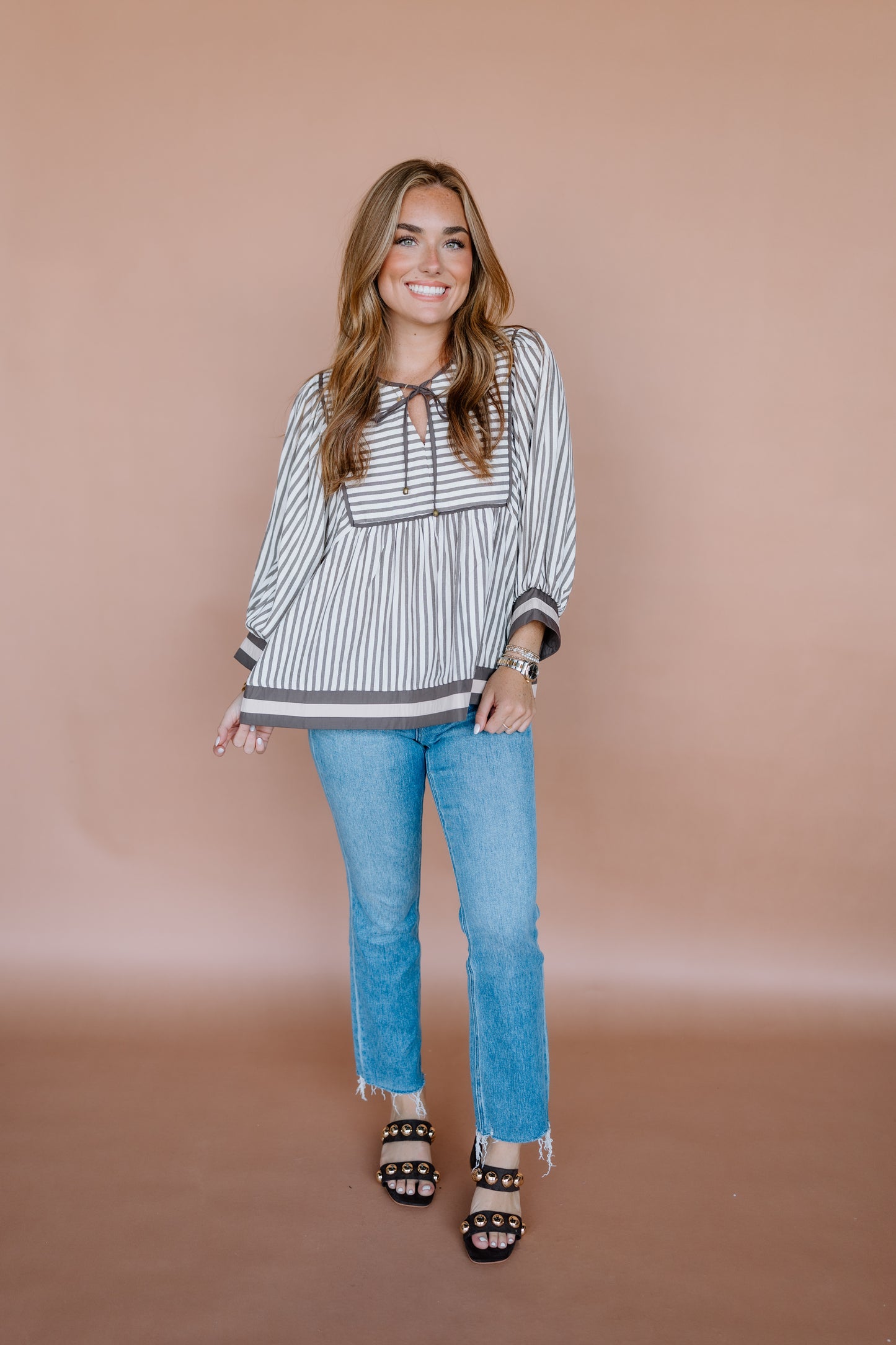 STRIPE PATTERN BAND DETAIL TOP