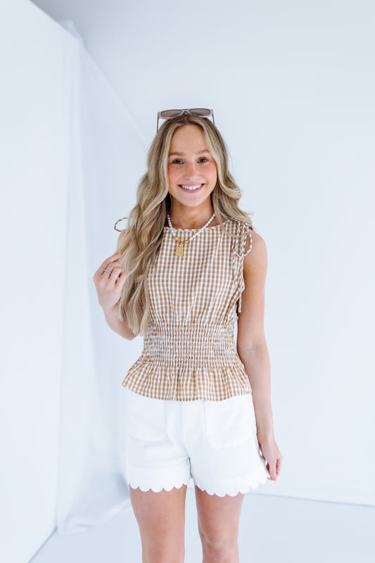 HIGH RISE SCALLOP MINI SHORTS