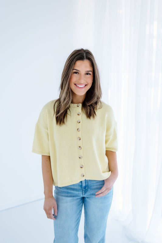 CASUAL NOW BUTTON KNIT TOP