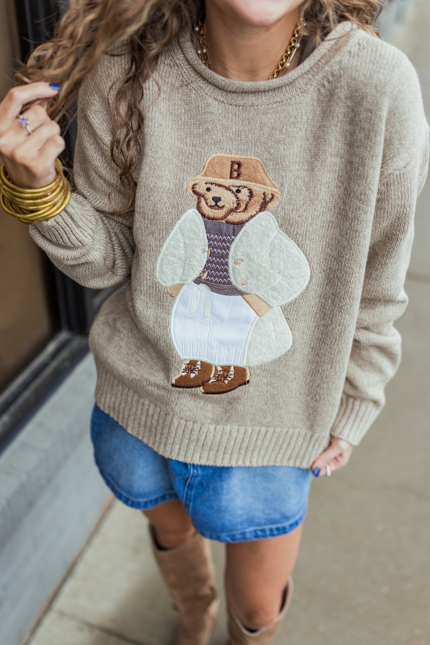ADORABLE TEDDY BEAR COZY SWEATER