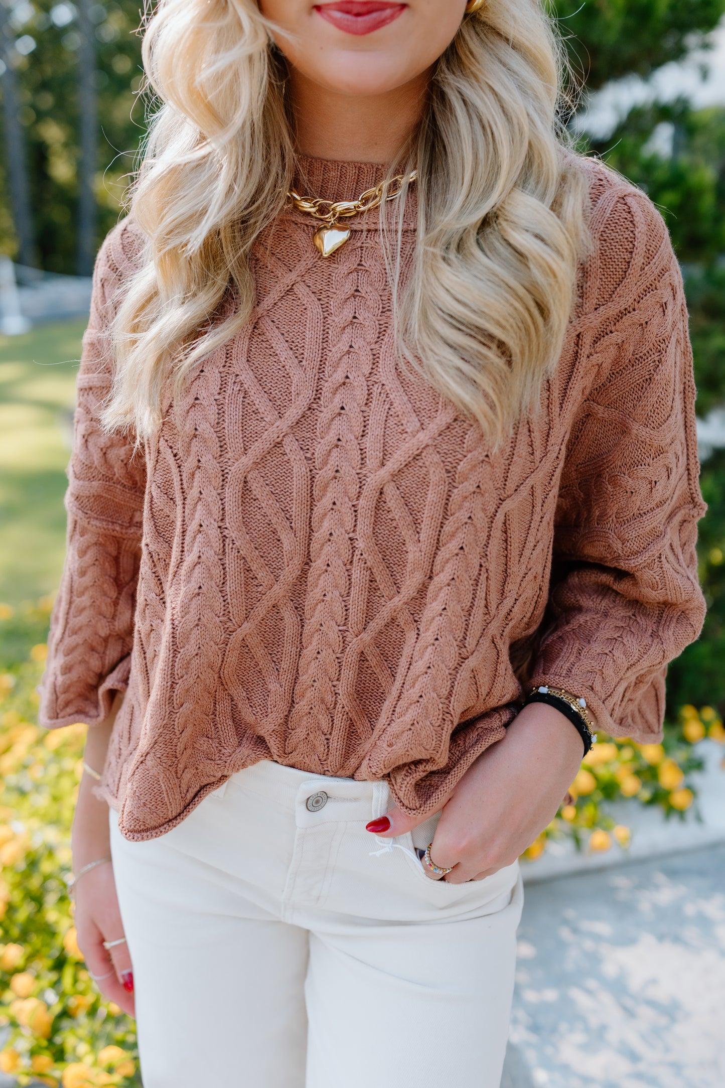 CHUNKY RIBBED MOCK NECK SWEATER