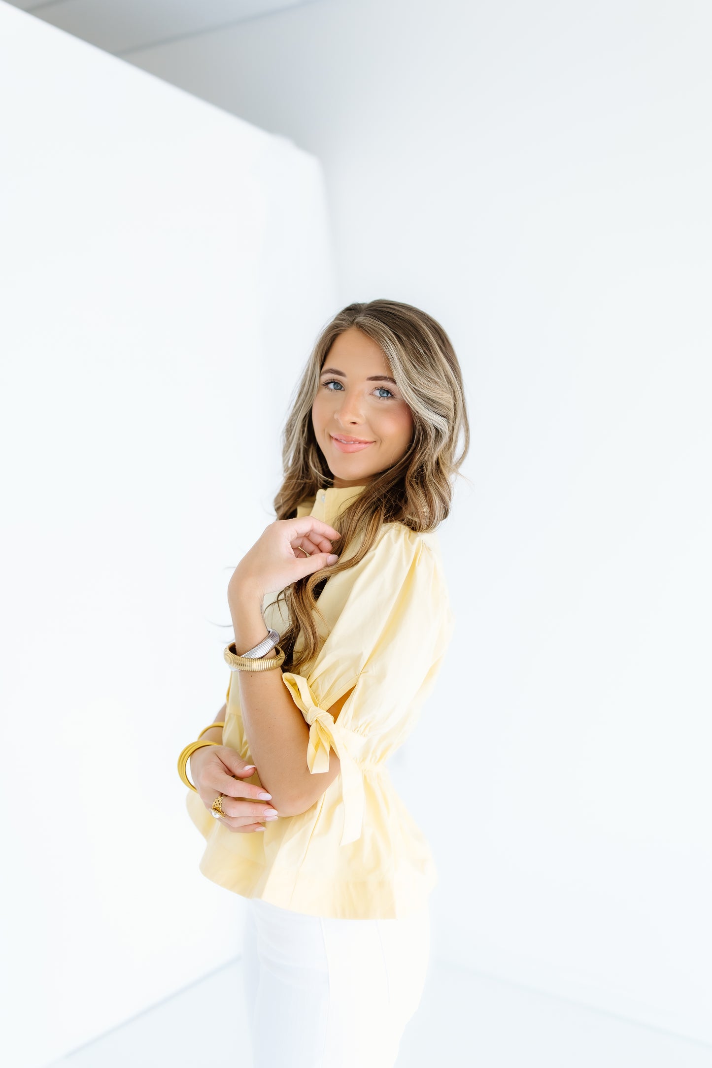 ROUND ABOUT TIE SLEEVE TOP