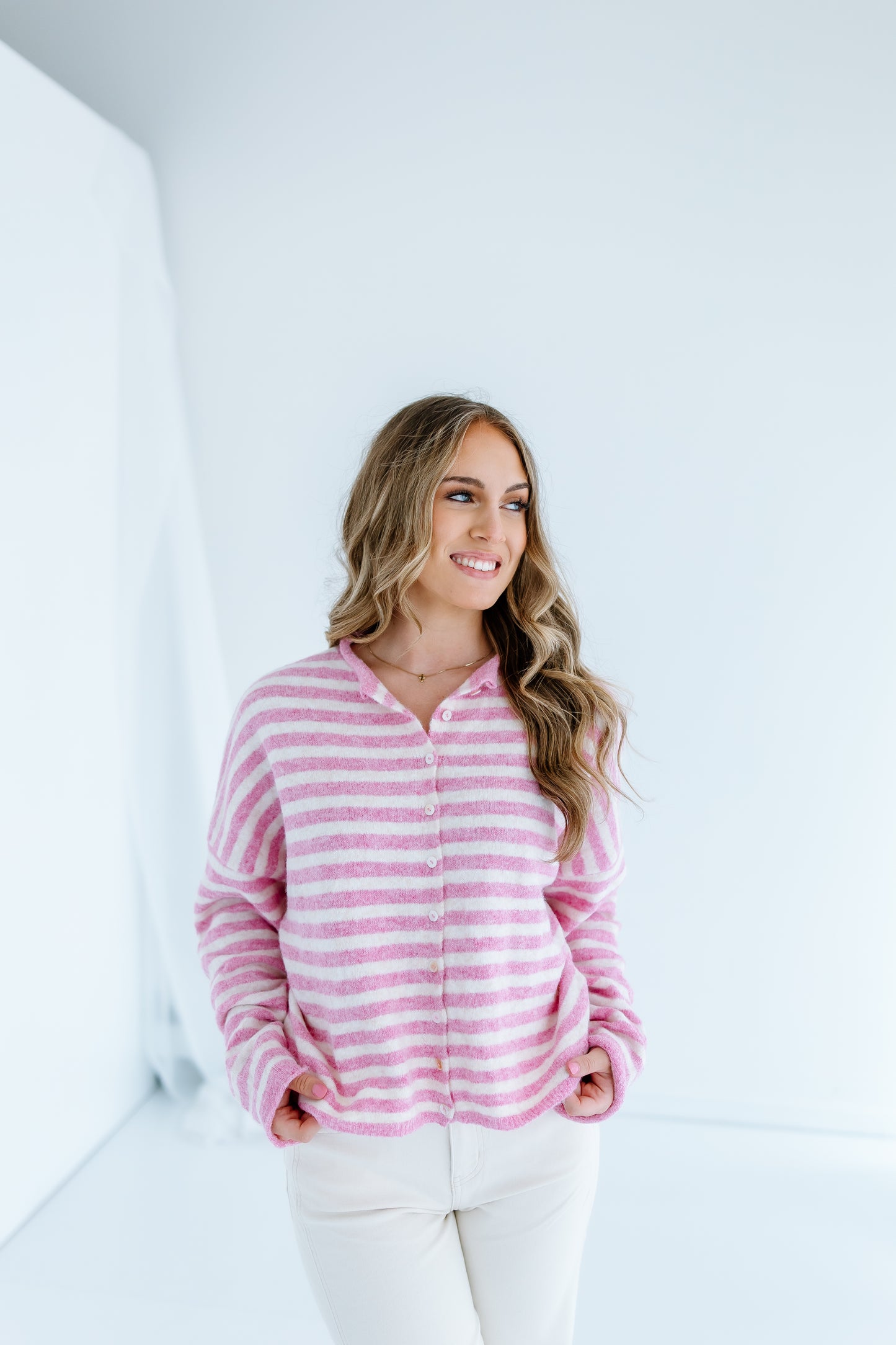 BUBBLE GUM CARDIGAN TOP