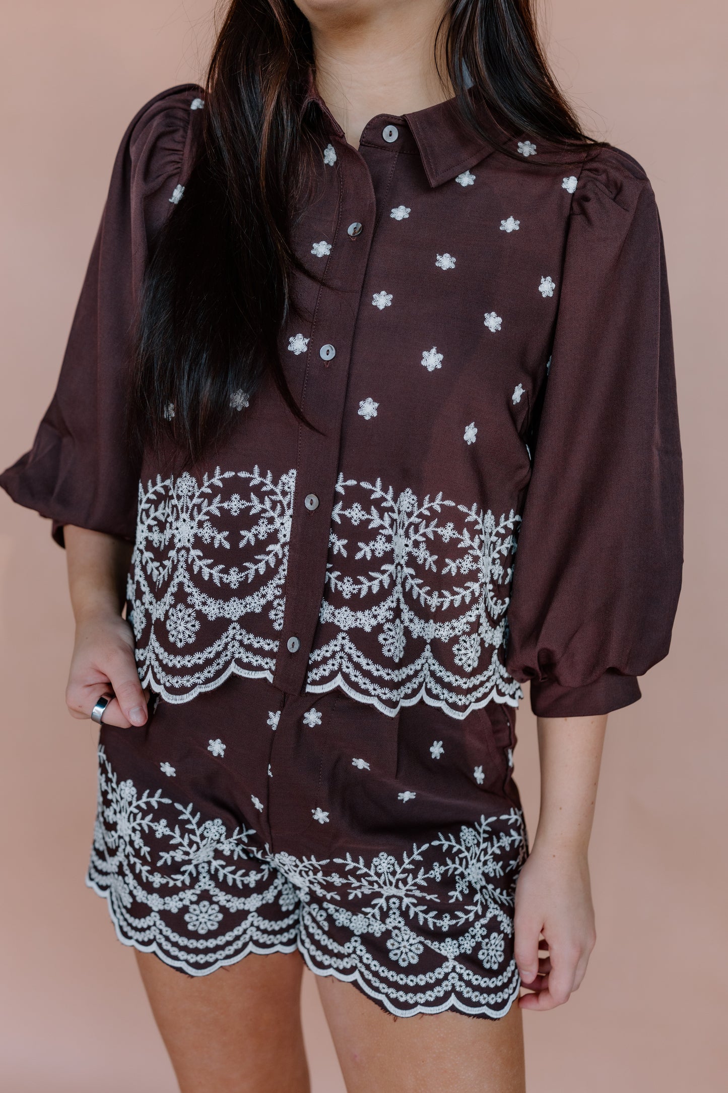 SCALLOP EYELET SET