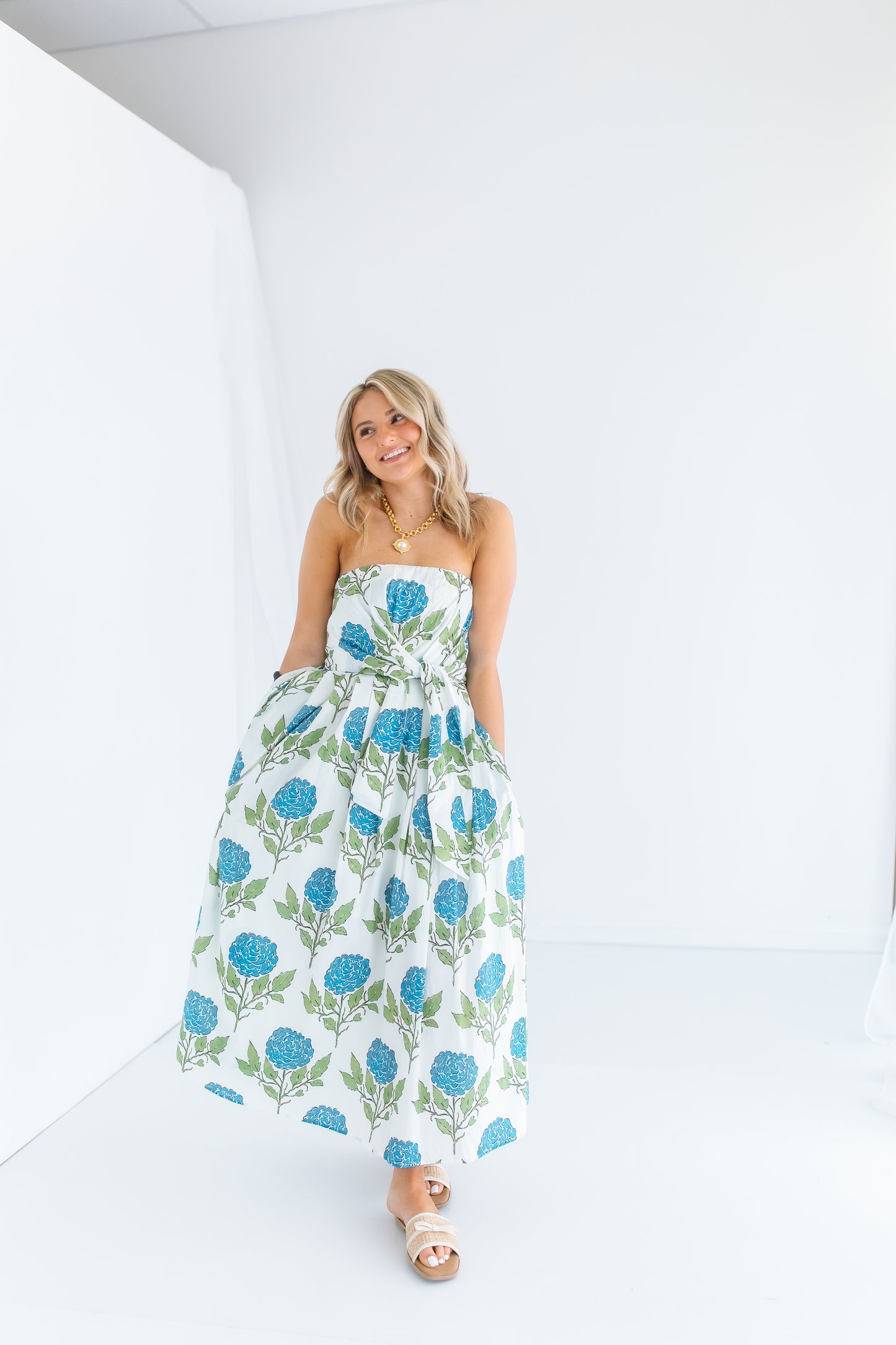EVERYTHING I WANT FLORAL MIDI TUBE DRESS