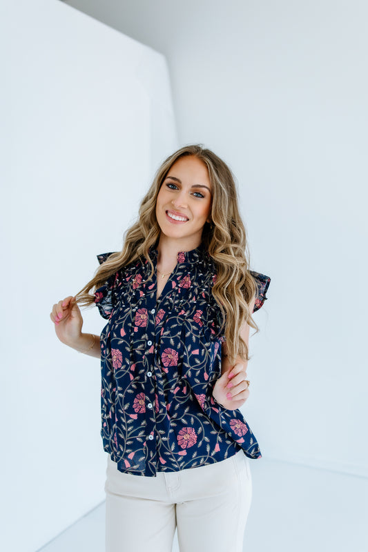 FLUTTER SLEEVE FLORAL TOP
