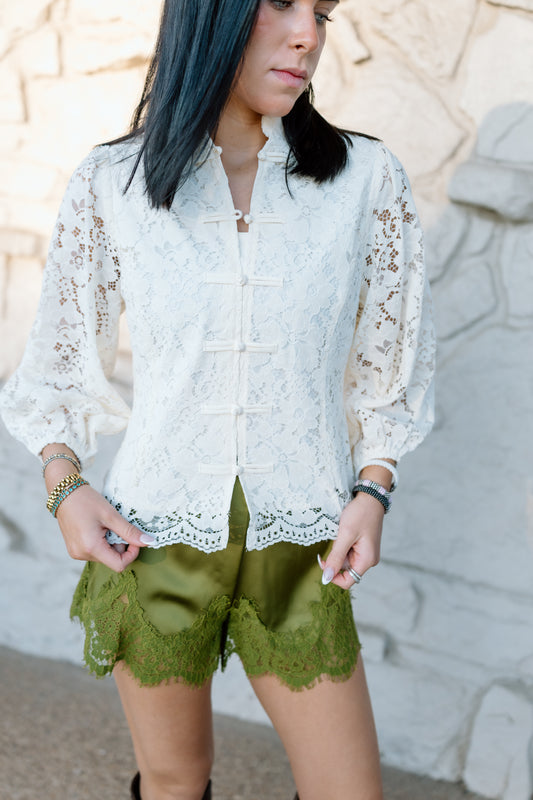 ALWAYS TALKING BLOUSE TOP