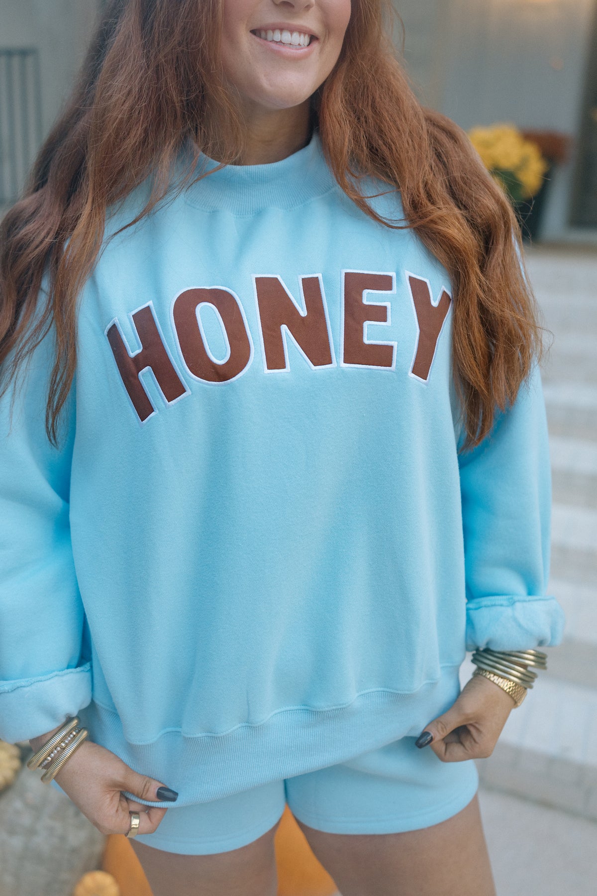 HONEY BROWN AND BLUE MOCKNECK