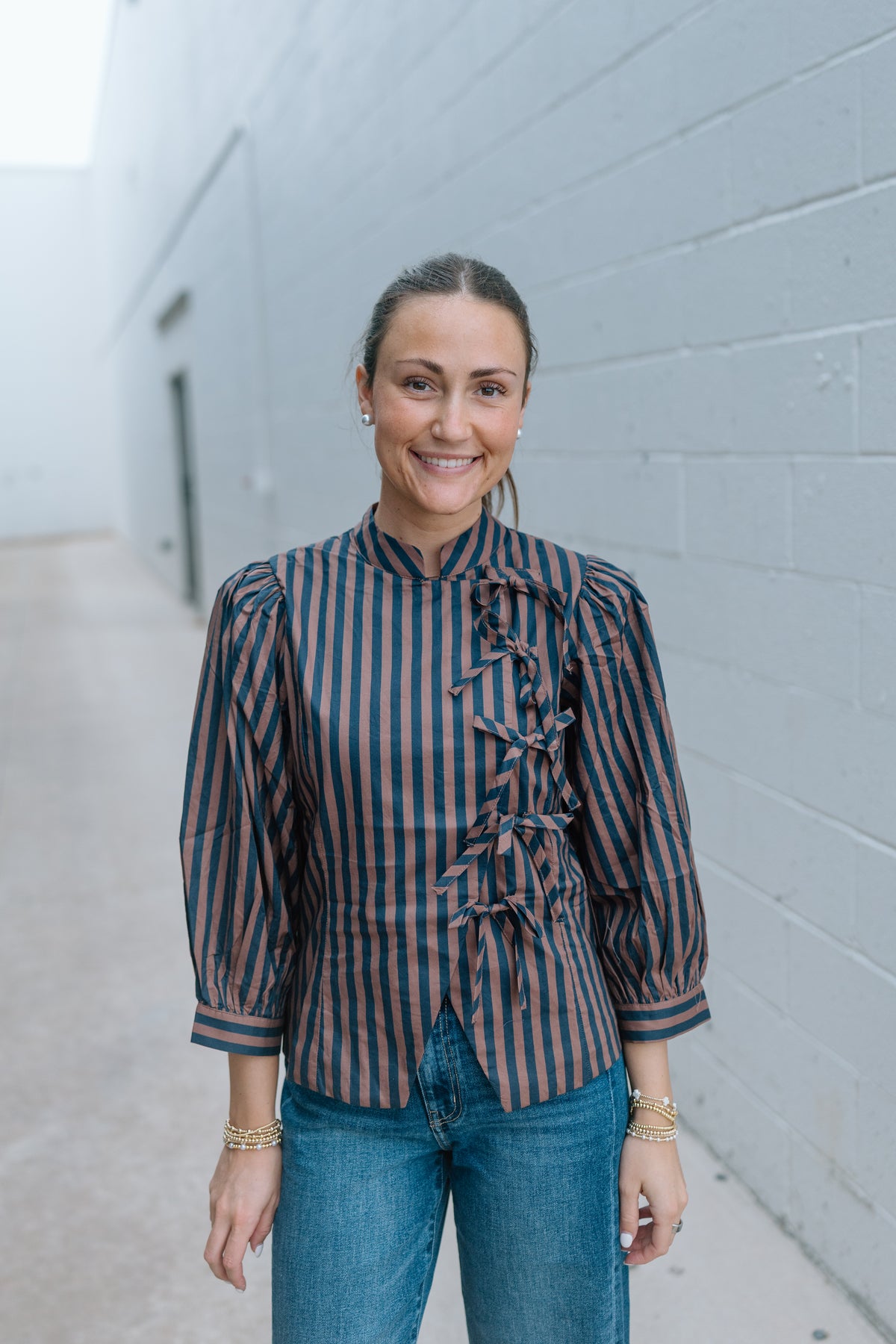 MORE AND MORE STRIPE BOW TOP