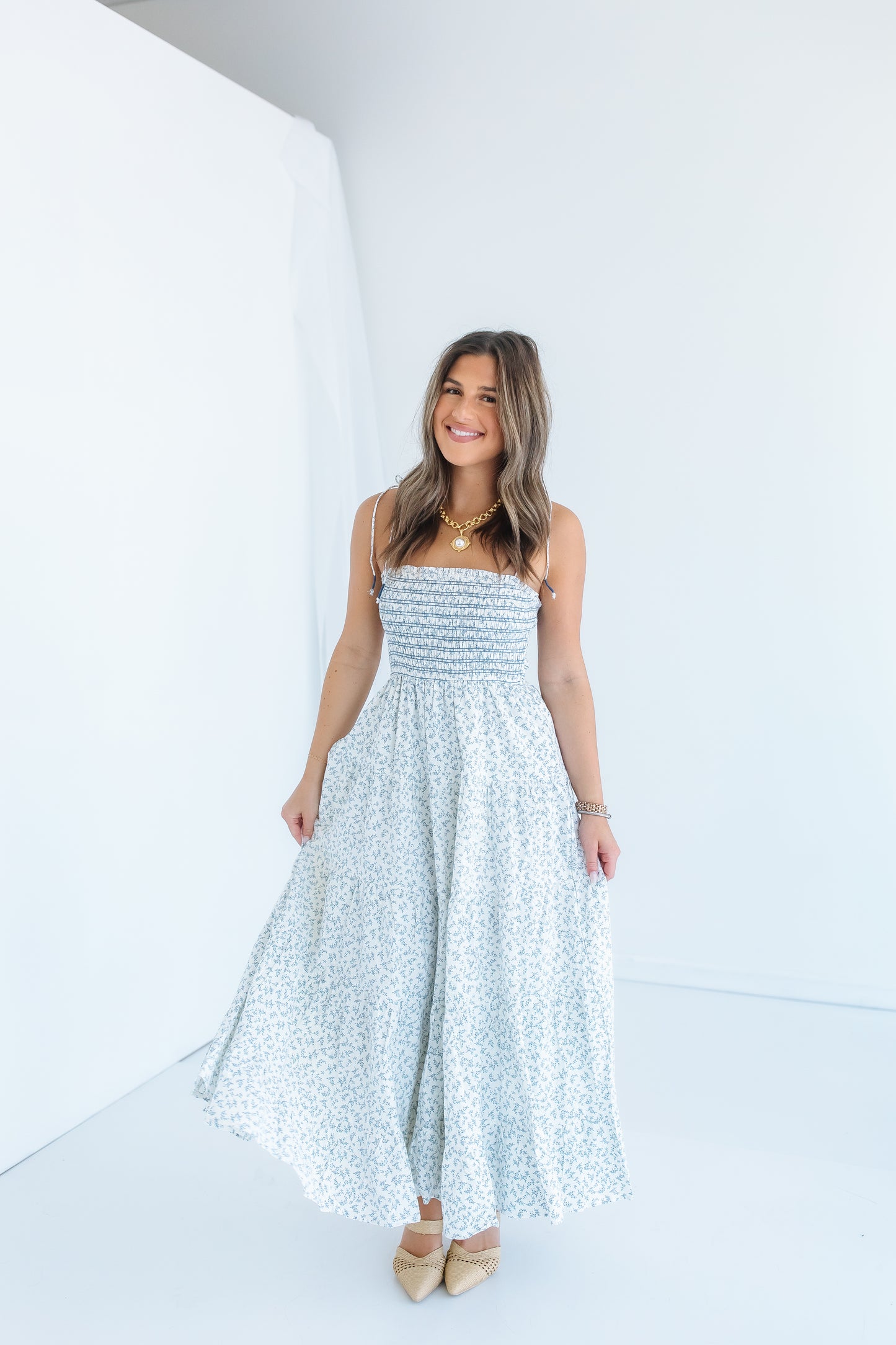 PERFECT EVENT FLORAL SMOCKED DRESS