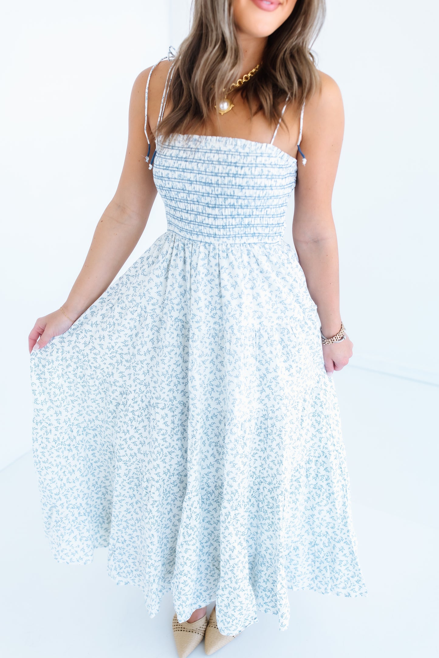 PERFECT EVENT FLORAL SMOCKED DRESS