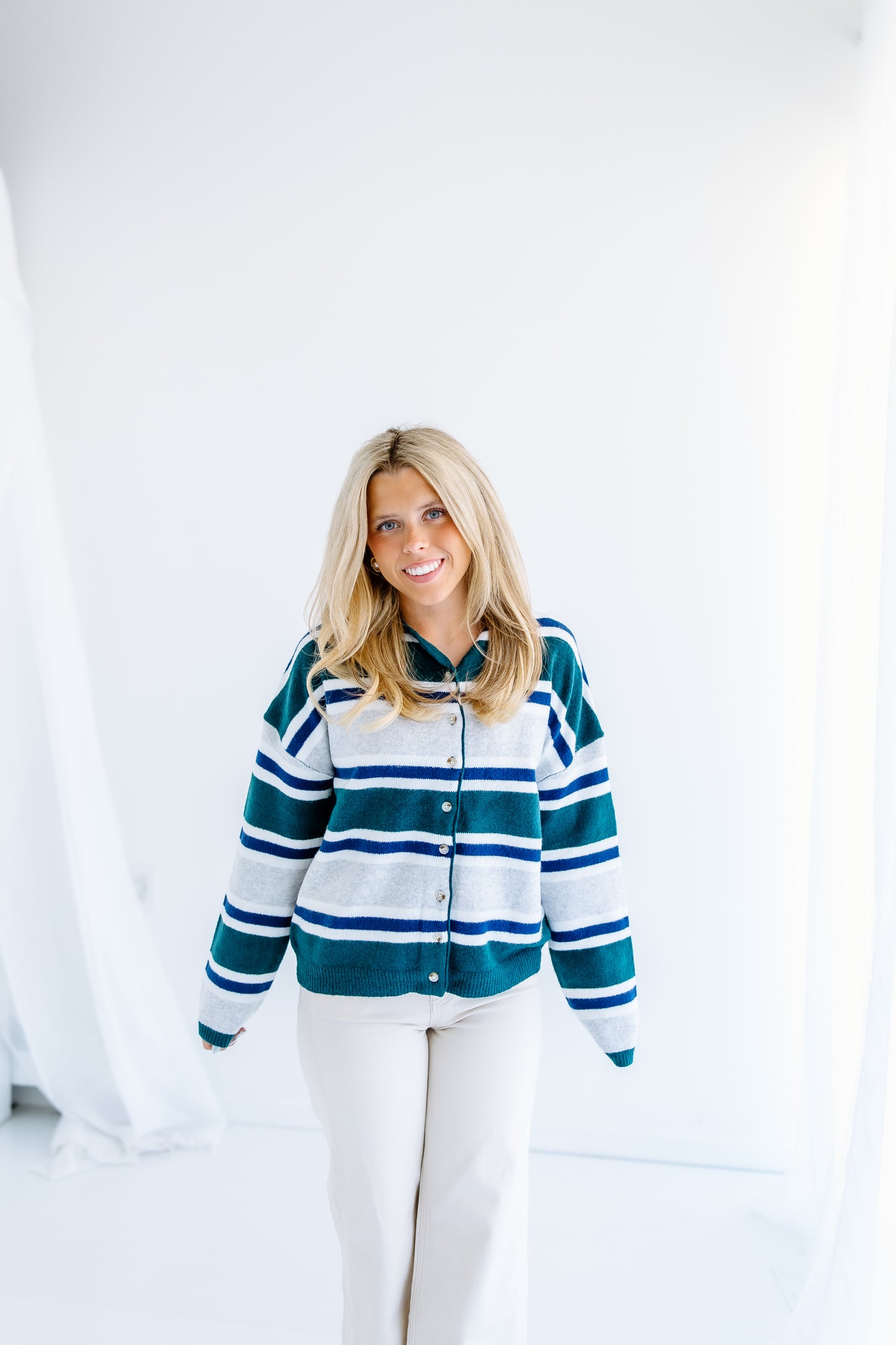 NO RUSH ROUND NECK CARDIGAN
