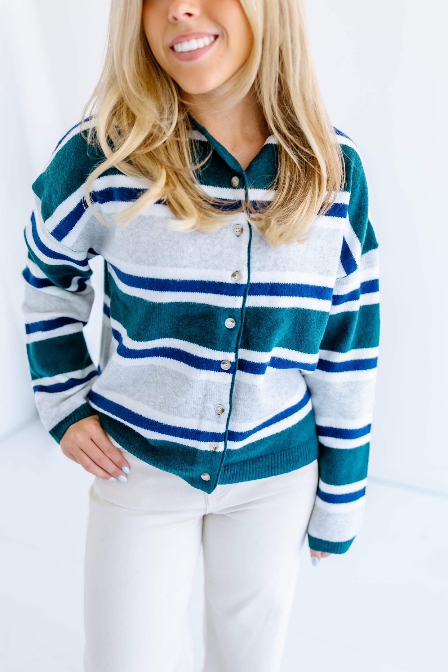 NO RUSH ROUND NECK CARDIGAN