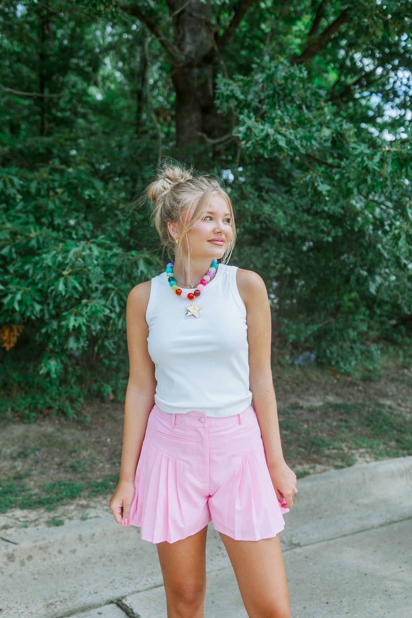 PLEATED HIGH WAIST LINEN SHORTS