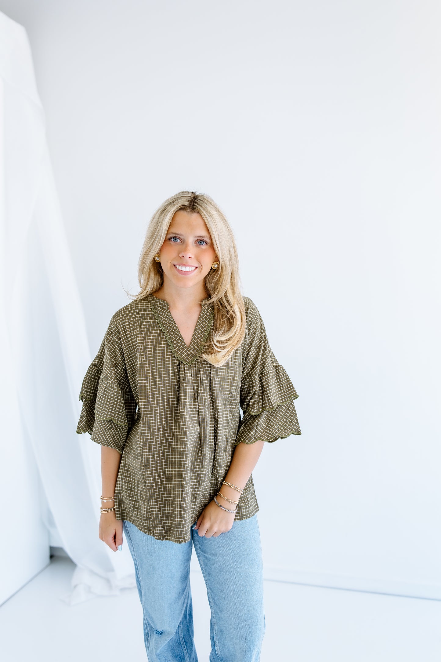 CHERISHING FALL SCALLOP TOP